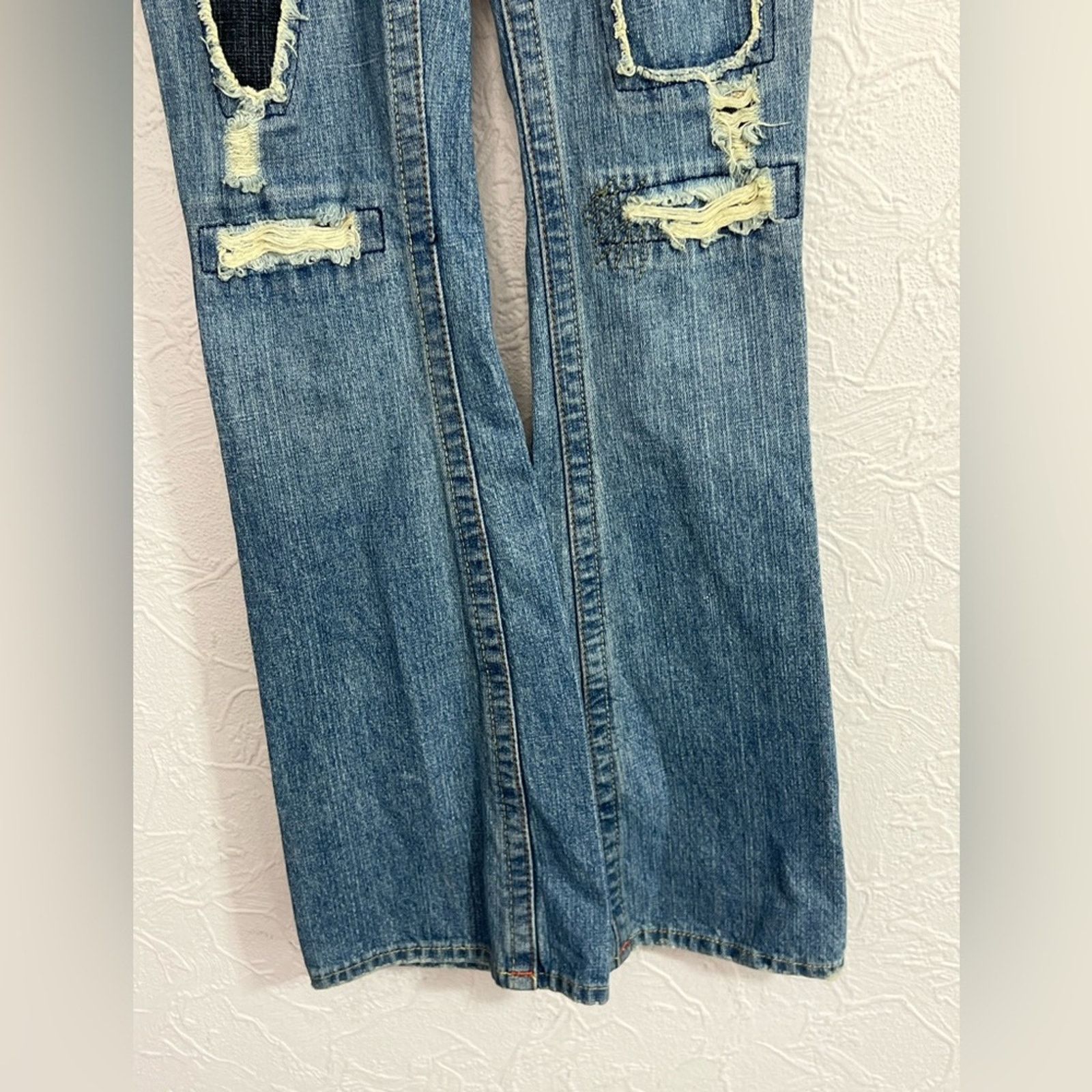 True Religion Y2k True Religion Patchwork Flare Jeans 28X32 SIZE 26 CLEAN Size 26" / US 2 / IT 38 - 3 Thumbnail