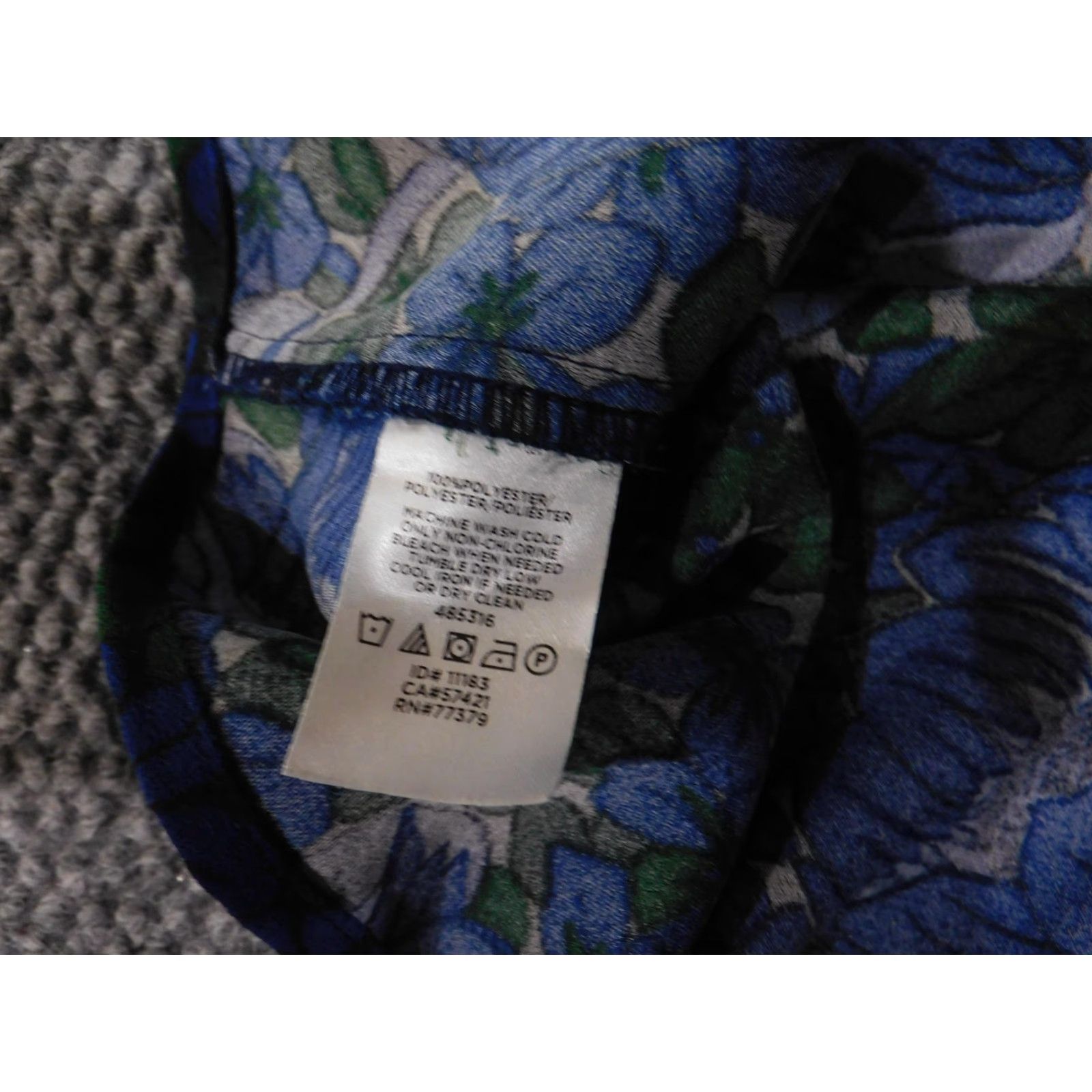 Ann Taylor VINTAGE Ann Taylor top Womens M Blue Floral Shift Short Sleeve Back Zip Size M / US 6-8 / IT 42-44 - 7 Thumbnail