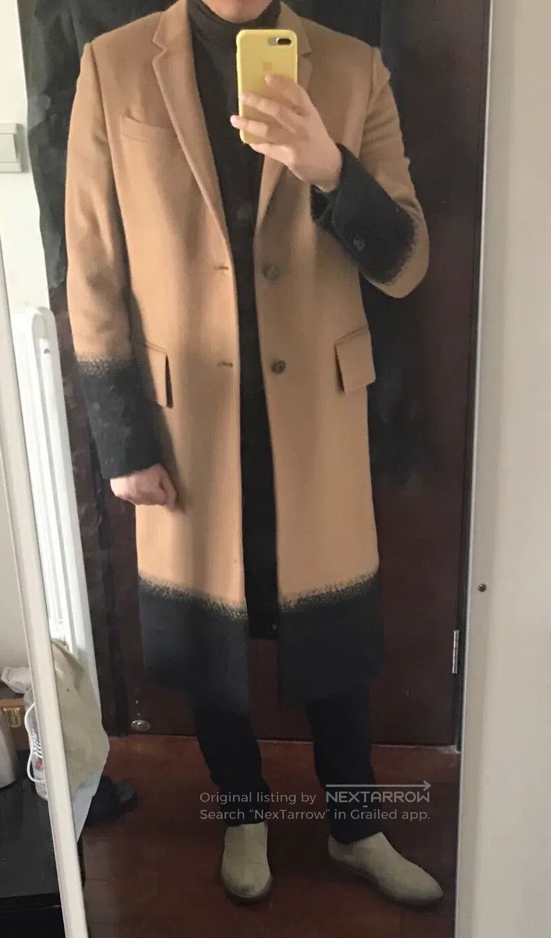 Valentino Valentino Stitched camel coat Size US S / EU 44-46 / 1 - 2 Thumbnail