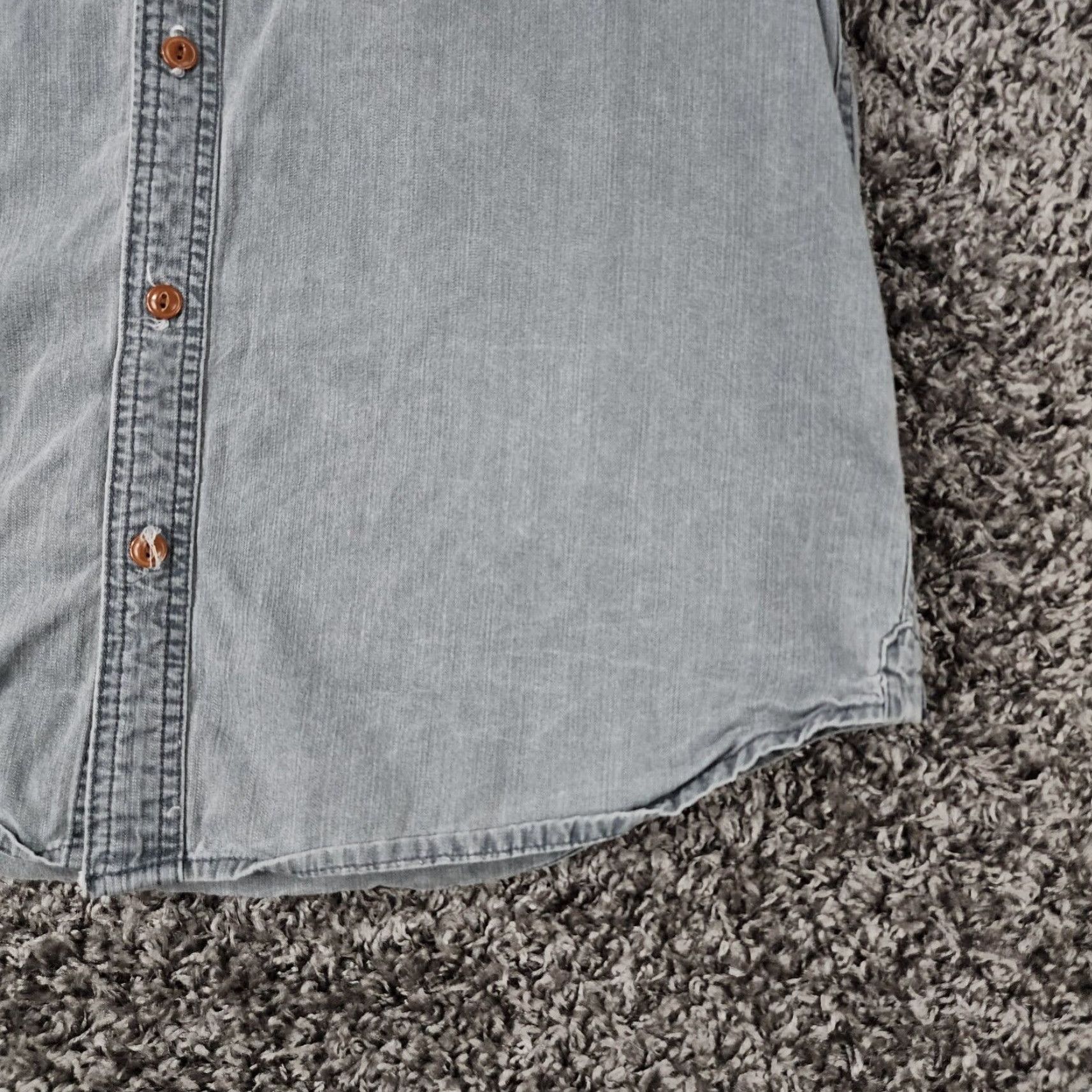Old Navy Old Navy Button-Up Shirt Men L Short Sleeve Muted Blue Gray Blue Size L Size US 33 - 2 Thumbnail
