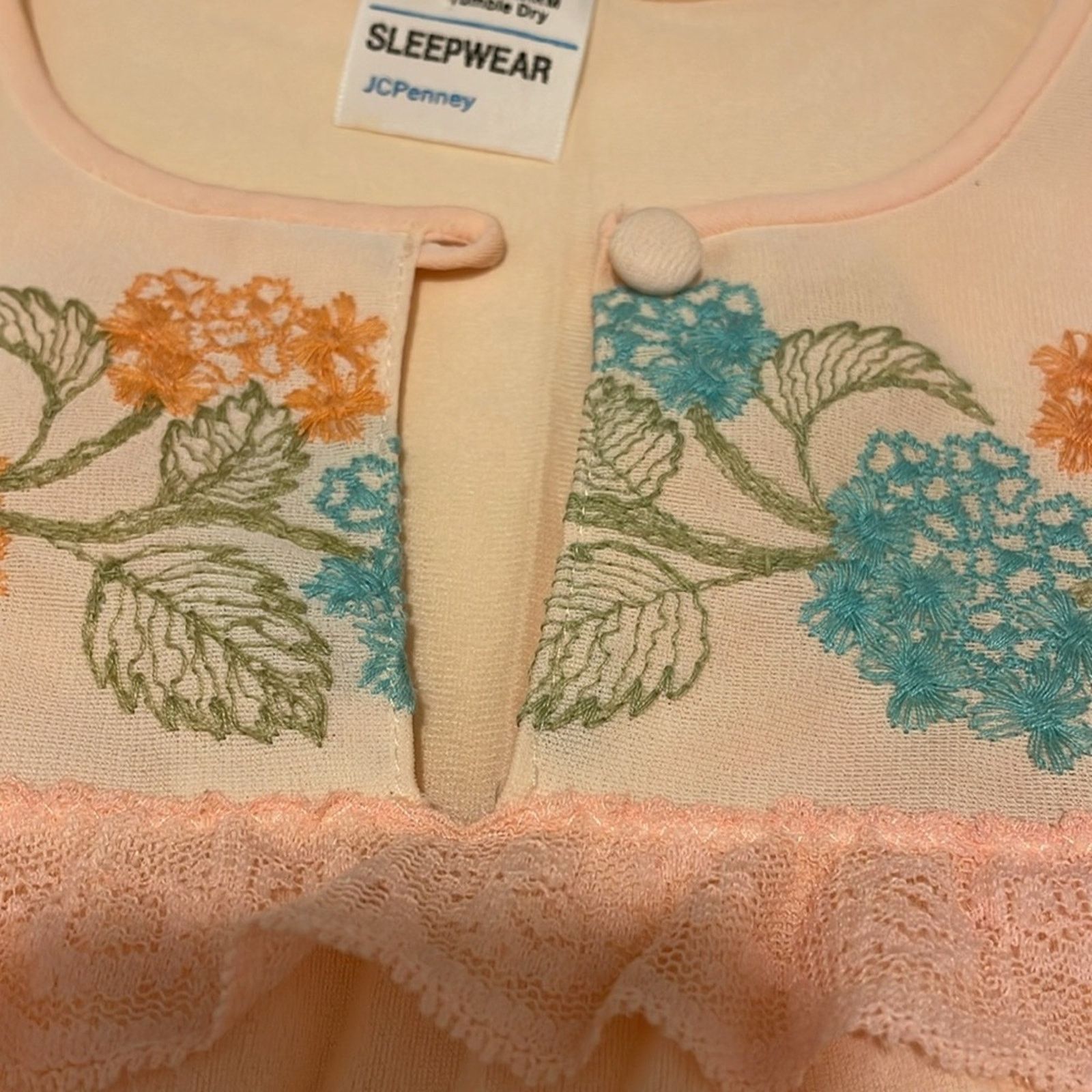 Vintage VNTG JCPenney Sleepwear Embroidered Florals Lace Nightgown Size ONE SIZE - 7 Thumbnail