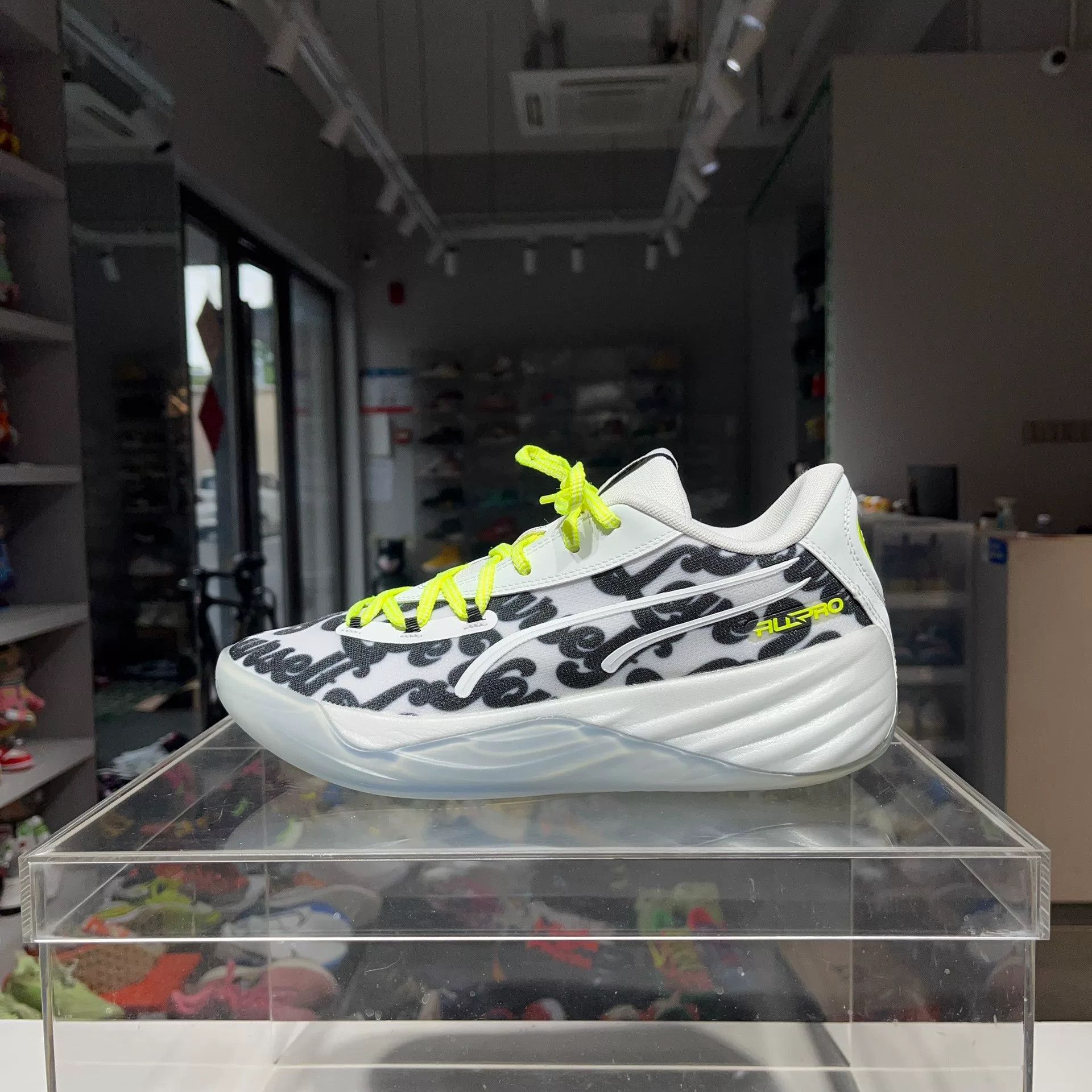 Puma Puma Training Multi Lowtop Sneakers 8 Men Size US 8 / EU 41 - 1 Thumbnail