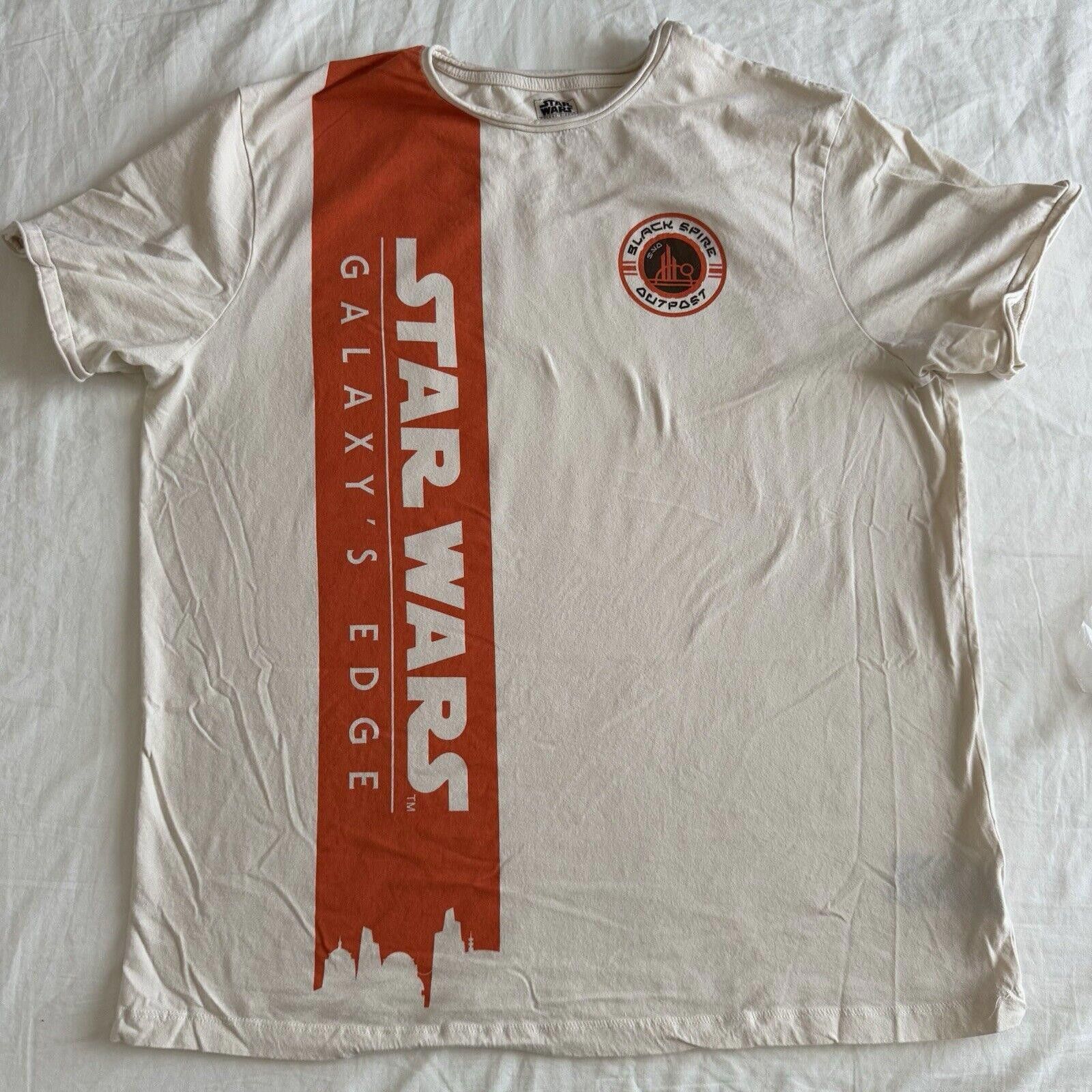 Star Wars Star Wars Galaxy’s Edge Black Spire Outpost T-Shirt Men’s XL Size US XL / EU 56 / 4 - 1 Thumbnail