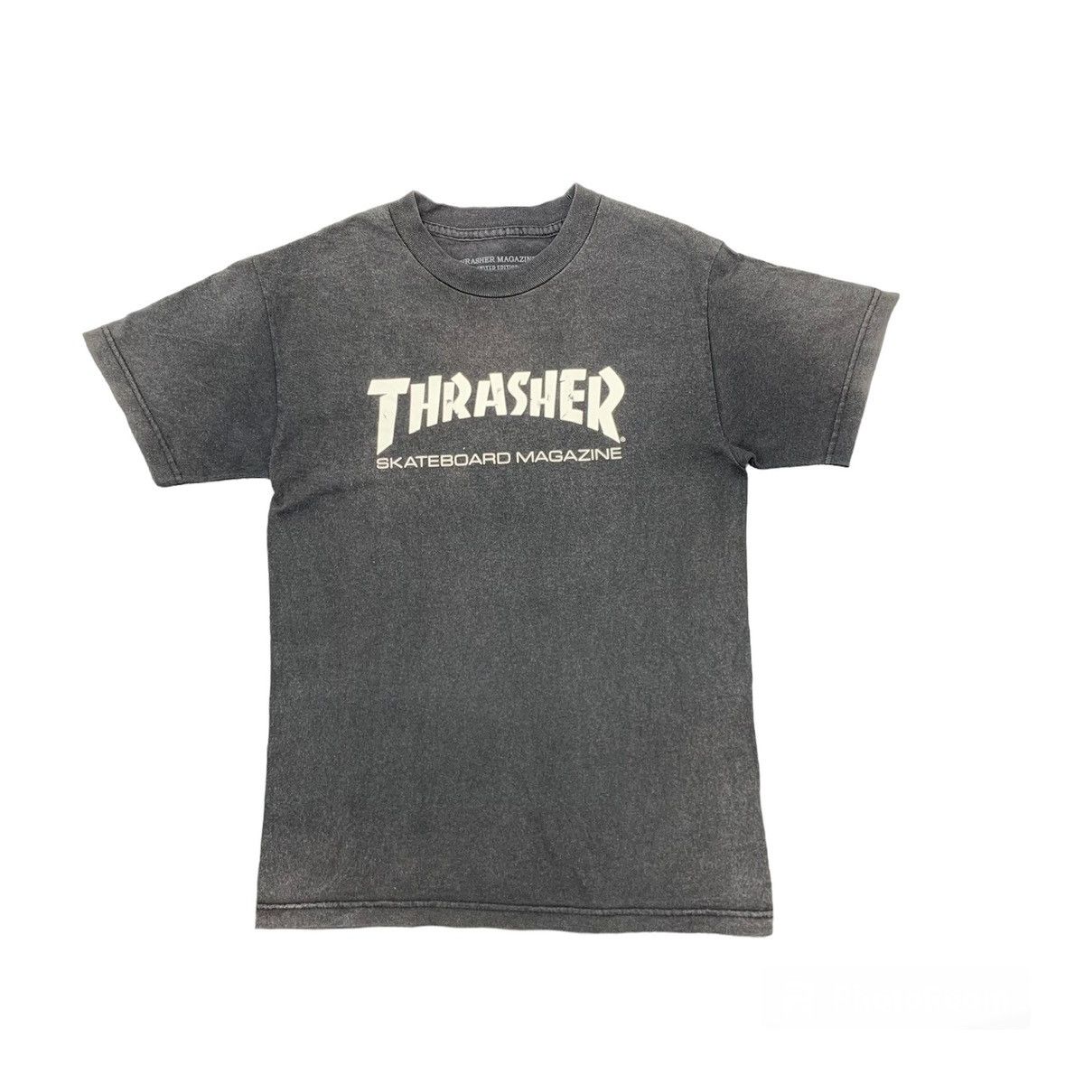 BEAUTY&YOUTH THRASHED Faded Thrasher Megazine Limited Tshirt Size US M / EU 48-50 / 2 - 1 Thumbnail