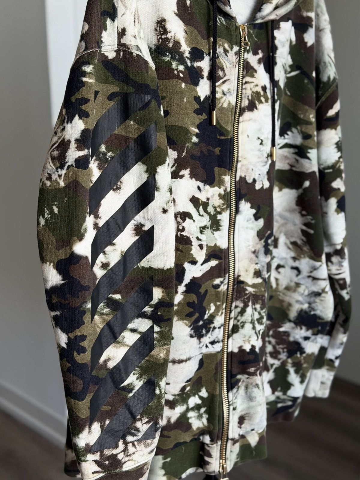 Off-White Off-White 16SS Bleached Camo Zip Up Hoodie XL Virgil Abloh Size US XL / EU 56 / 4 - 6 Thumbnail