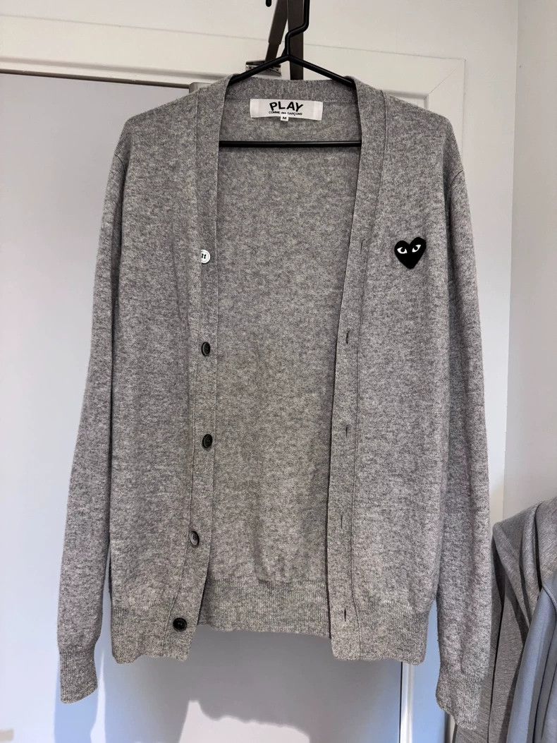Comme des Garcons Comme Des Garcons Grey Blackheart Cardigan 2505-Nextarrow Size M / US 6-8 / IT 42-44 - 1 Thumbnail