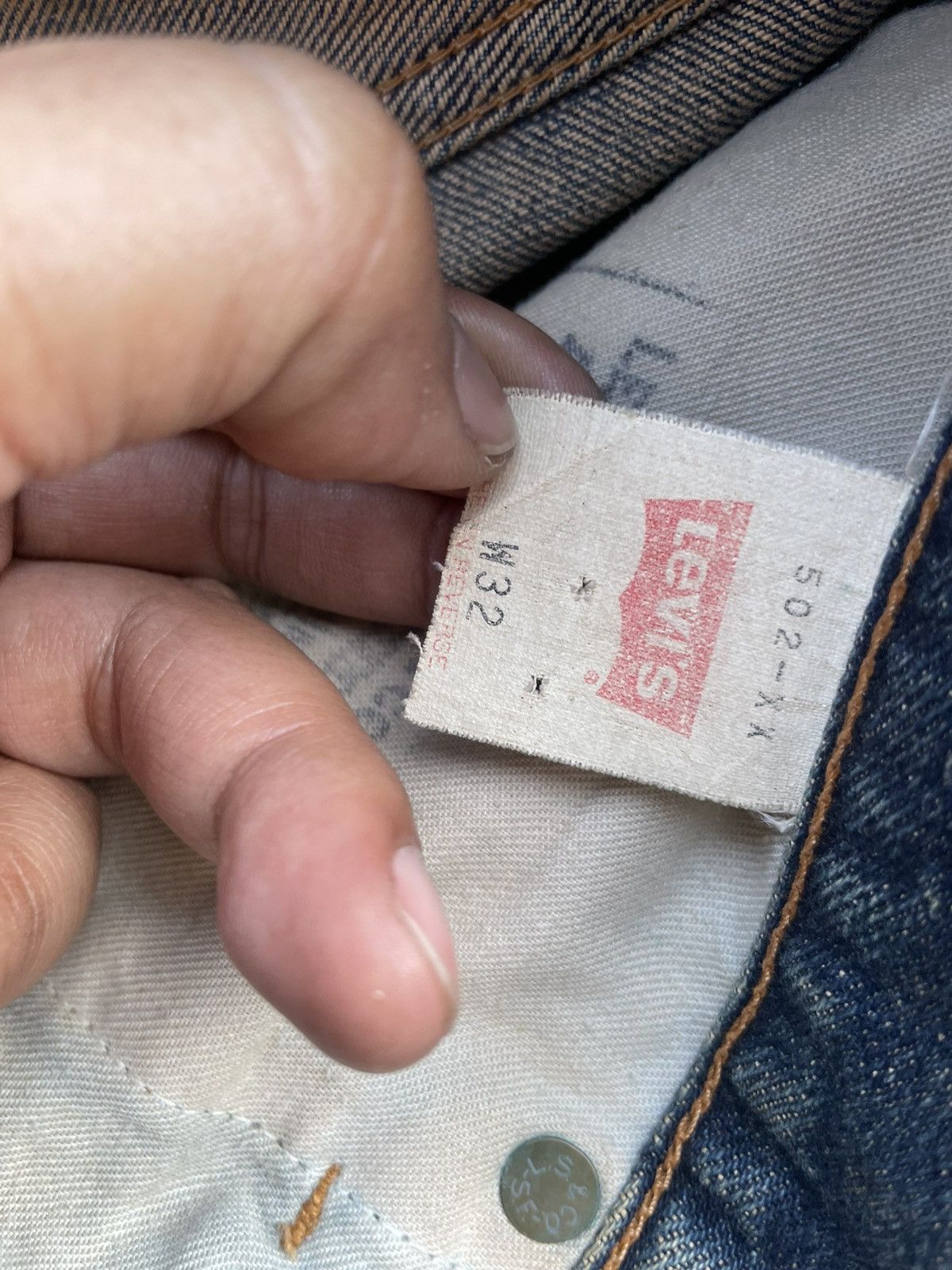 Levi's Vintage 1994 Levi’s 502XX E Selvedge Distressed Size US 31 - 21 Thumbnail