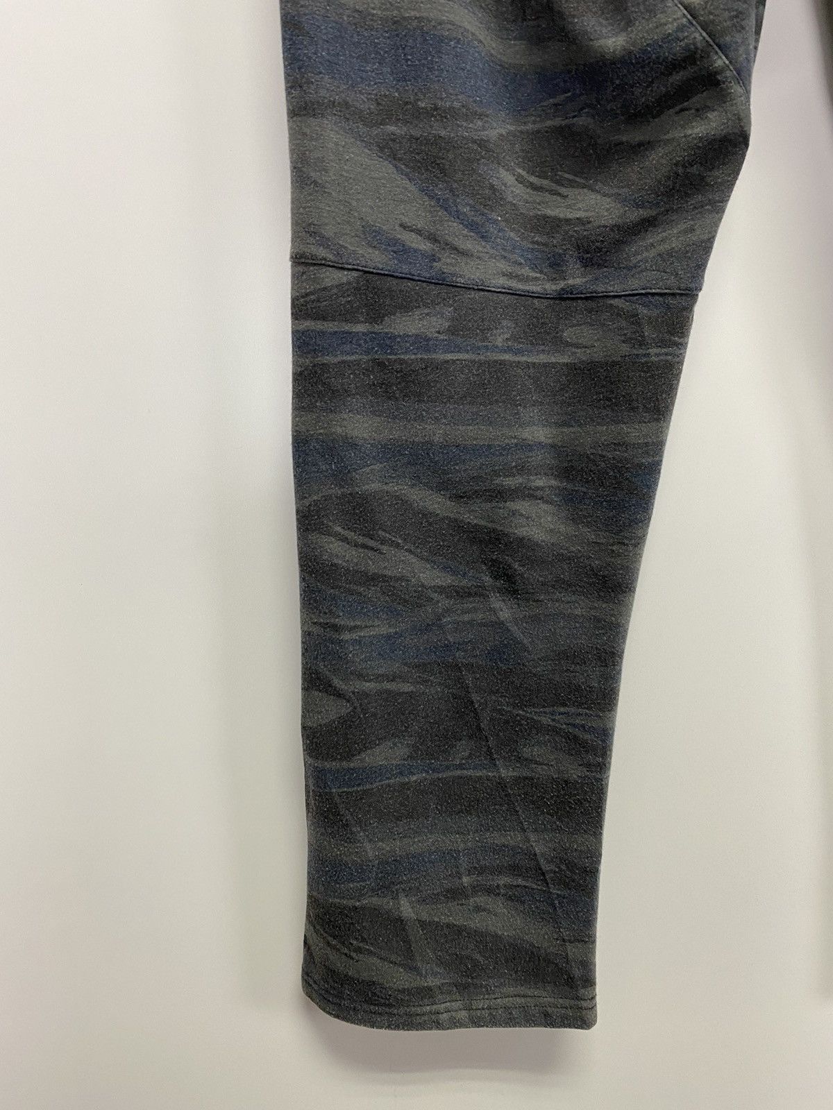 Quiksilver Quicksilver Sweatpant Camo Design Size US 32 / EU 48 - 13 Thumbnail