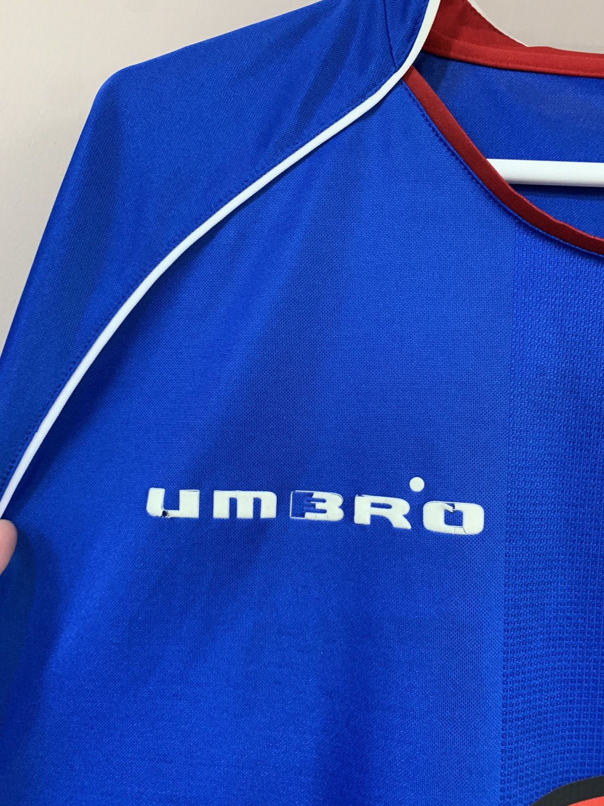 Umbro GLASGOW RANGERS 2005-2006 HOME FOOTBALL UMBRO SHIRT JERSEY Size US XXL / EU 58 / 5 - 8 Thumbnail