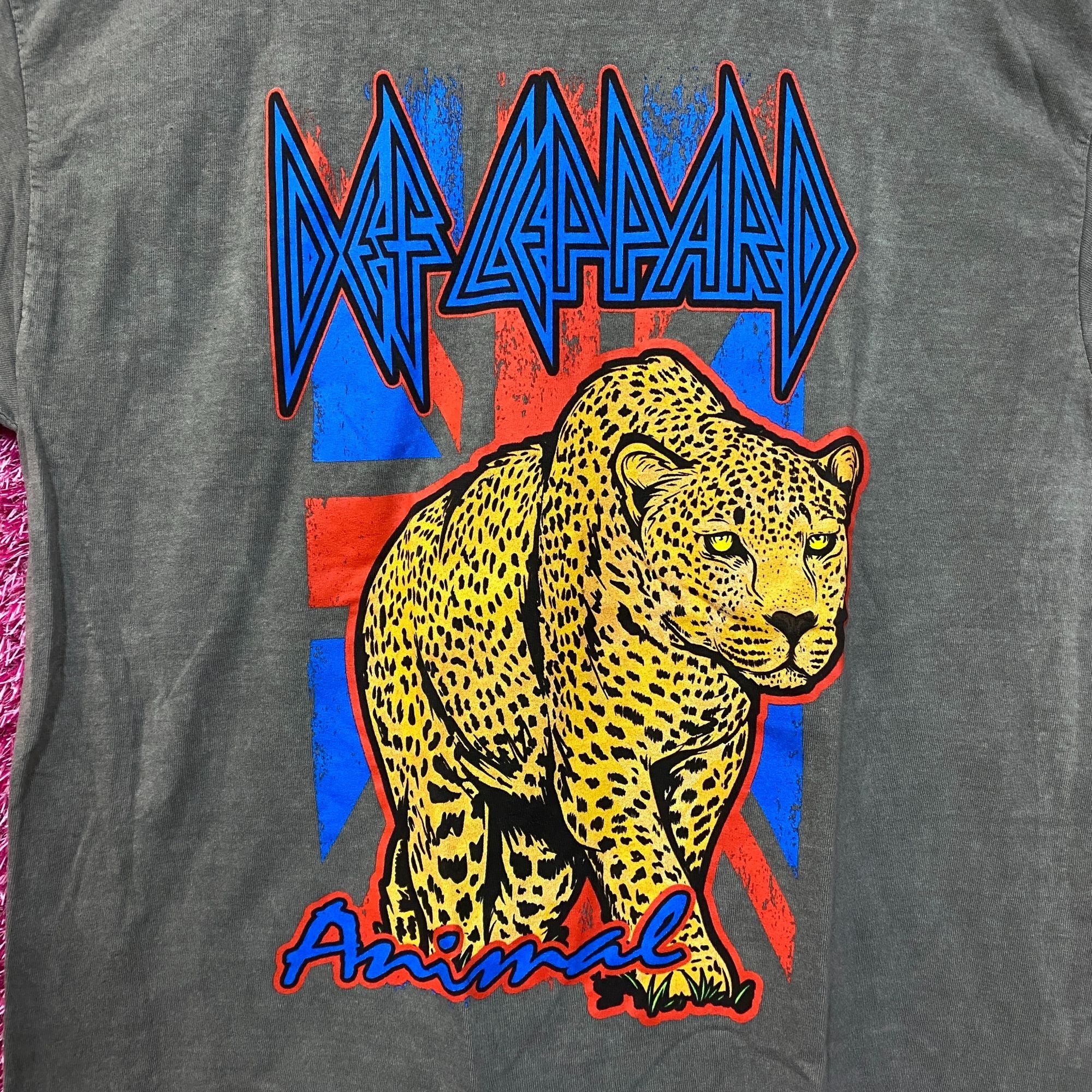 Band Tees × Def Leppard Def Leppard Animal Neon Leopard Hysteria Metal Band Tee larg Size US L / EU 52-54 / 3 - 2 Thumbnail