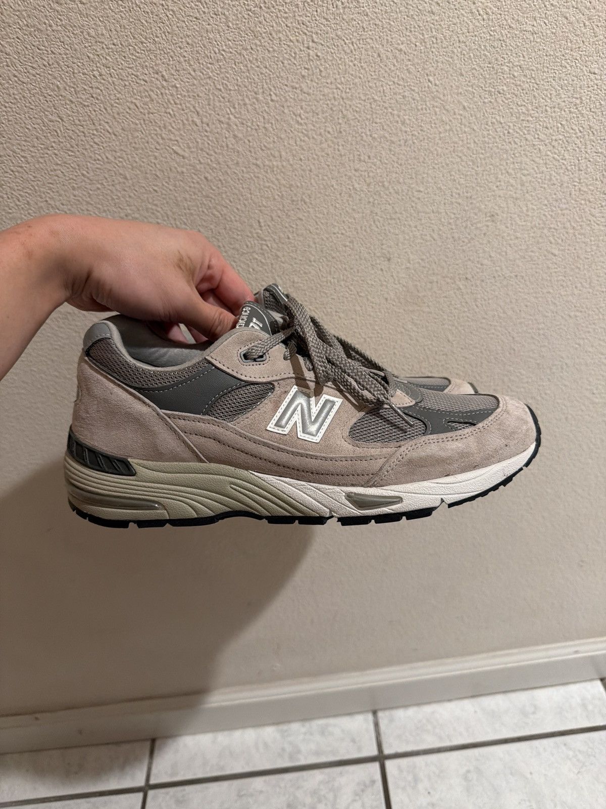 New Balance 991