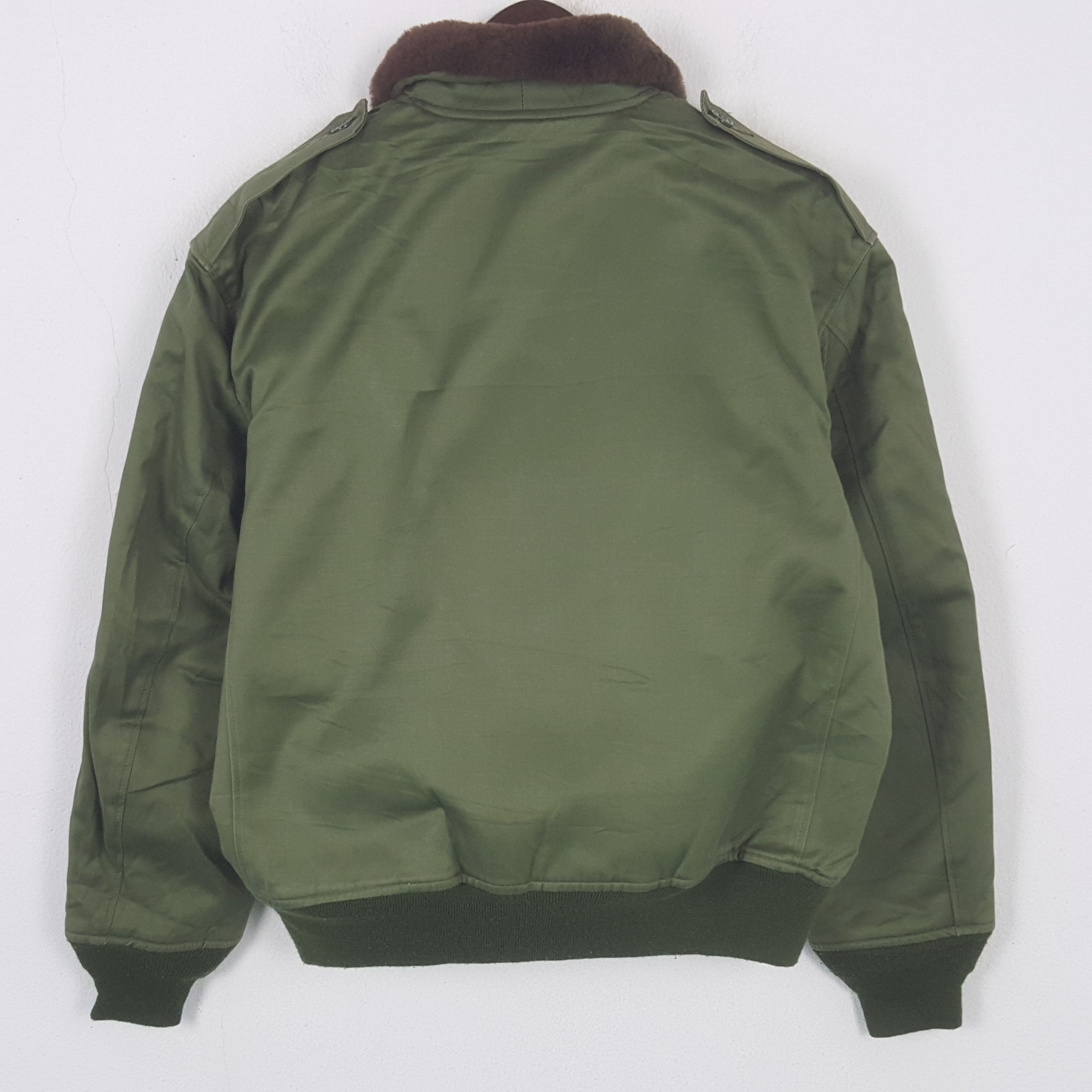 Other Vintage Army Air Force Winter Bomber Jacket Size US L / EU 52-54 / 3 - 3 Thumbnail