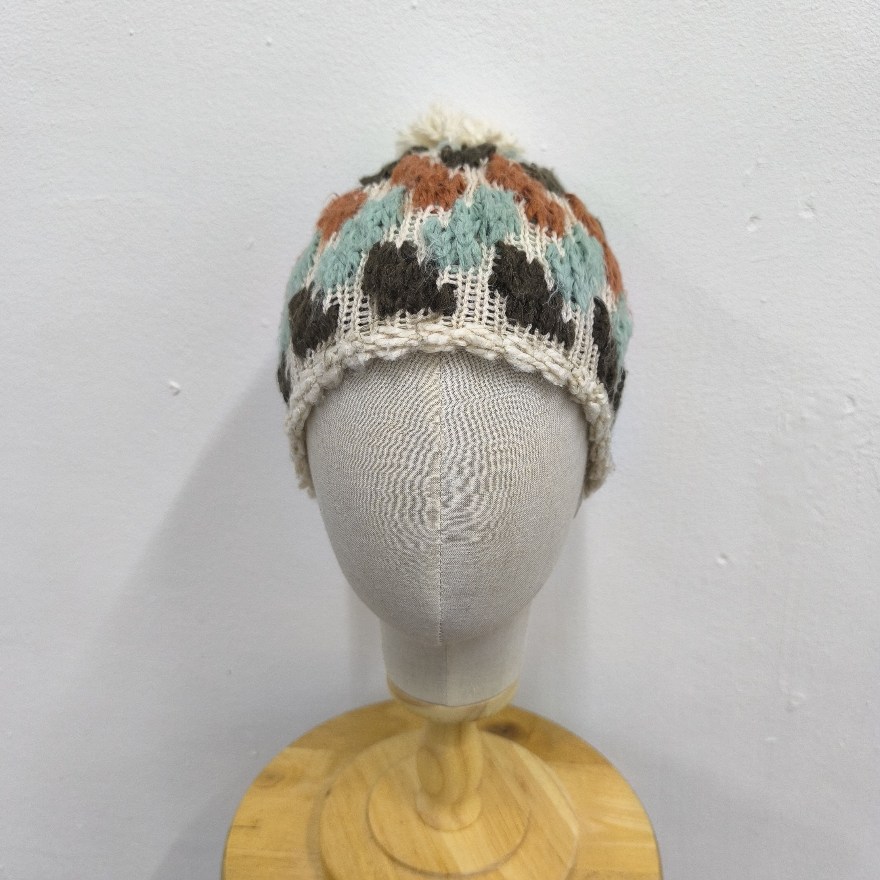 Japanese Brand 🌟Japanese brand E.A.B art multicolor pull on beanie hat Size ONE SIZE - 2 Thumbnail