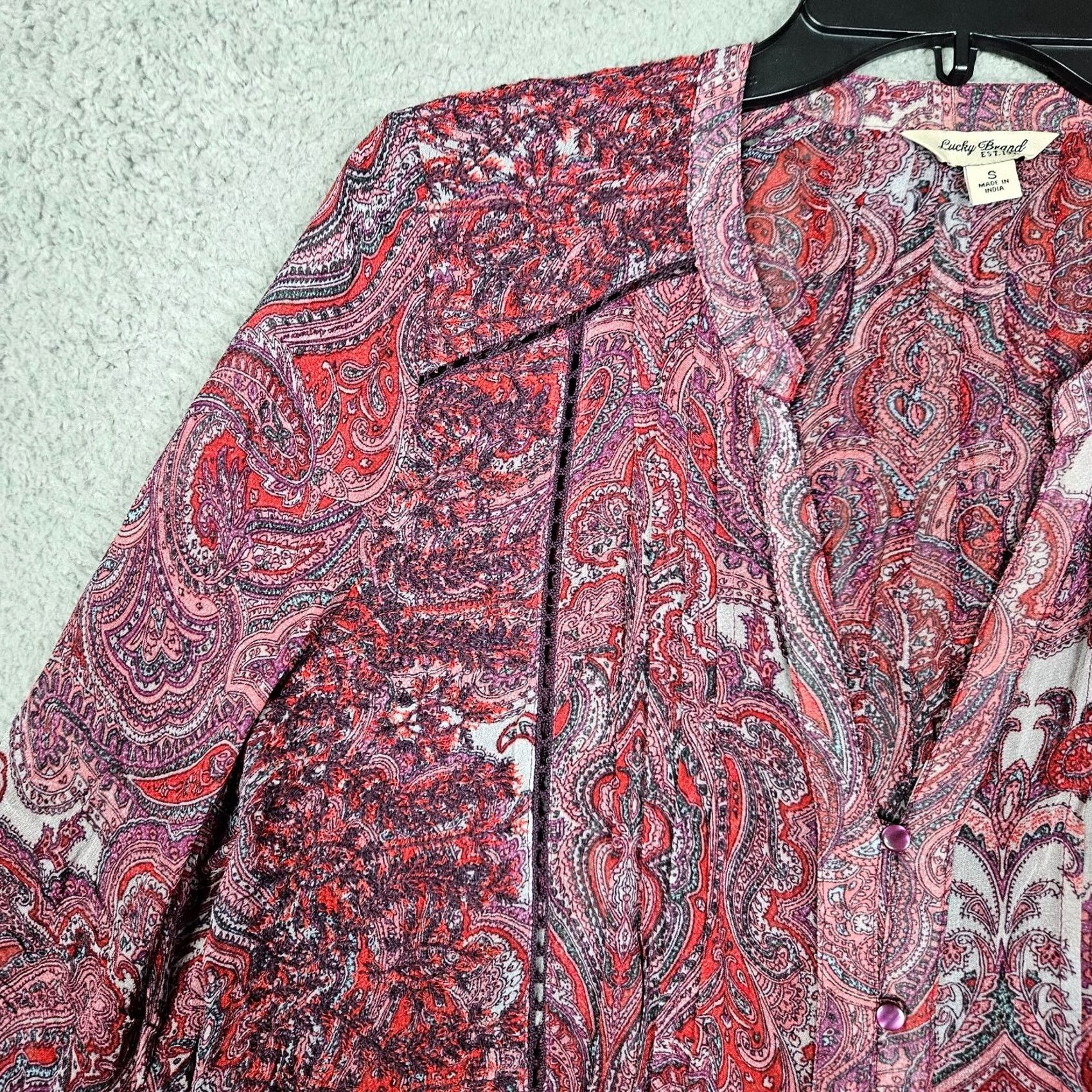 Lucky Brand Lucky Brand Women's V-neck Long Sleeve Pleated Paisley Blouse Sz S Size S / US 4 / IT 40 - 3 Thumbnail