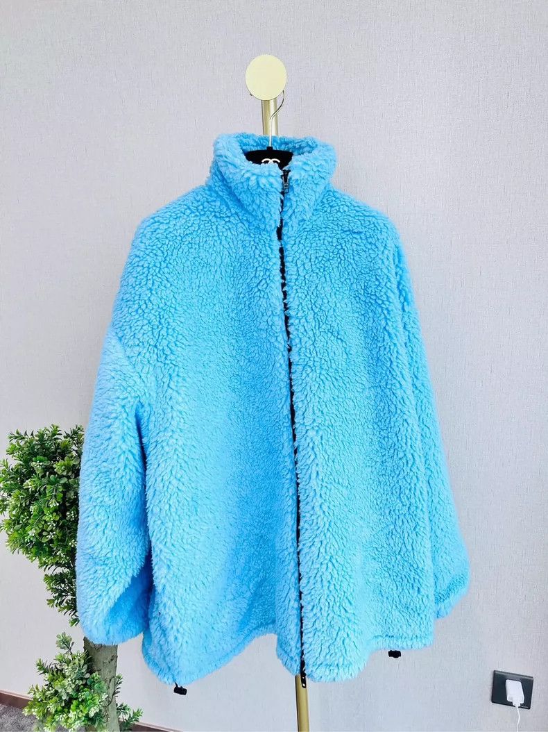Balenciaga Balenciaga size 36 Light Blue Teddy Size M / US 6-8 / IT 42-44 - 1 Thumbnail