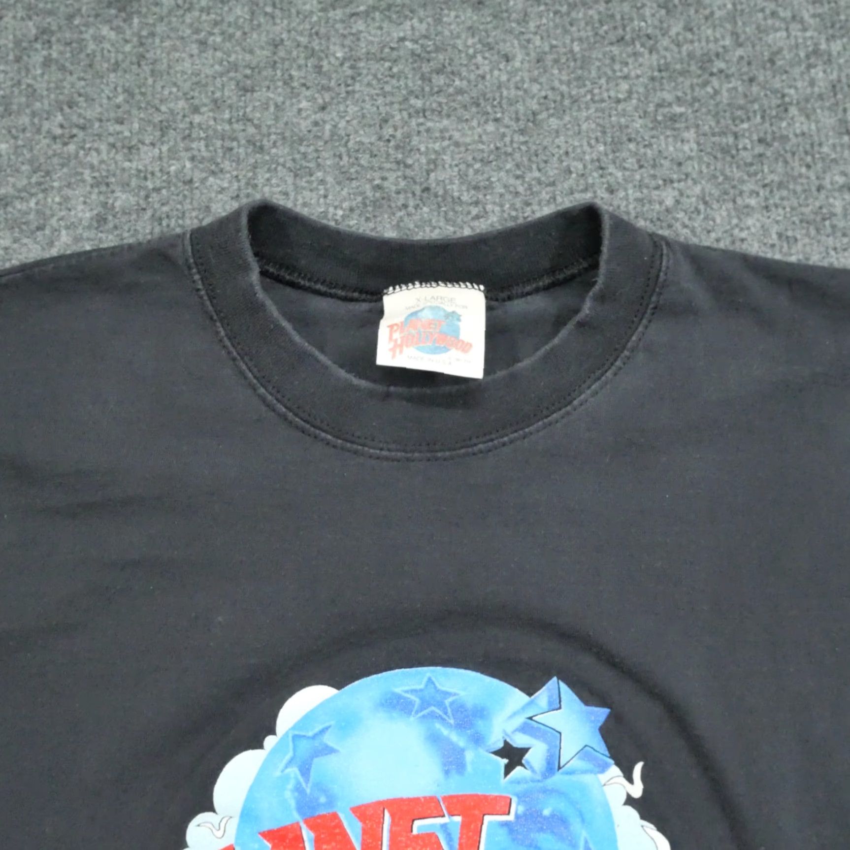Planet Hollywood VINTAGE Planet Hollywood T Shirt Mens XL Black 90s Y2K Chicago Logo Graphic Print Crew Neck Short Sleeve Art 90s Mens Size US XL / EU 56 / 4 - 6 Thumbnail