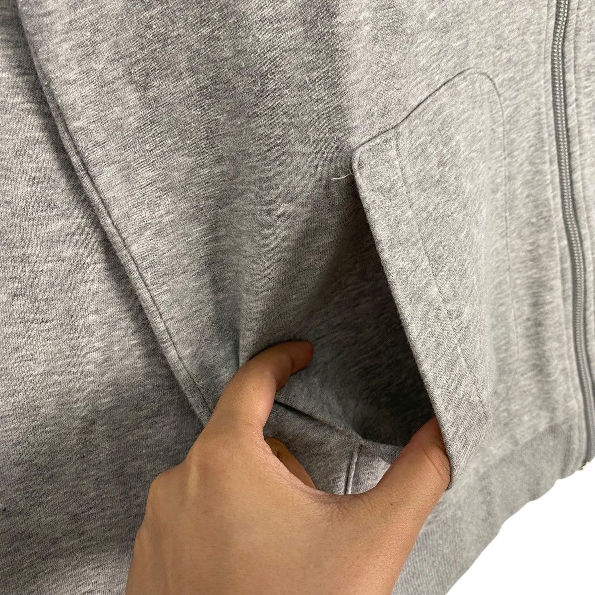 Lacoste × Vintage Vintage Lacoste Hoodie Small Logo Embroidered Gray Size US M / EU 48-50 / 2 - 6 Thumbnail