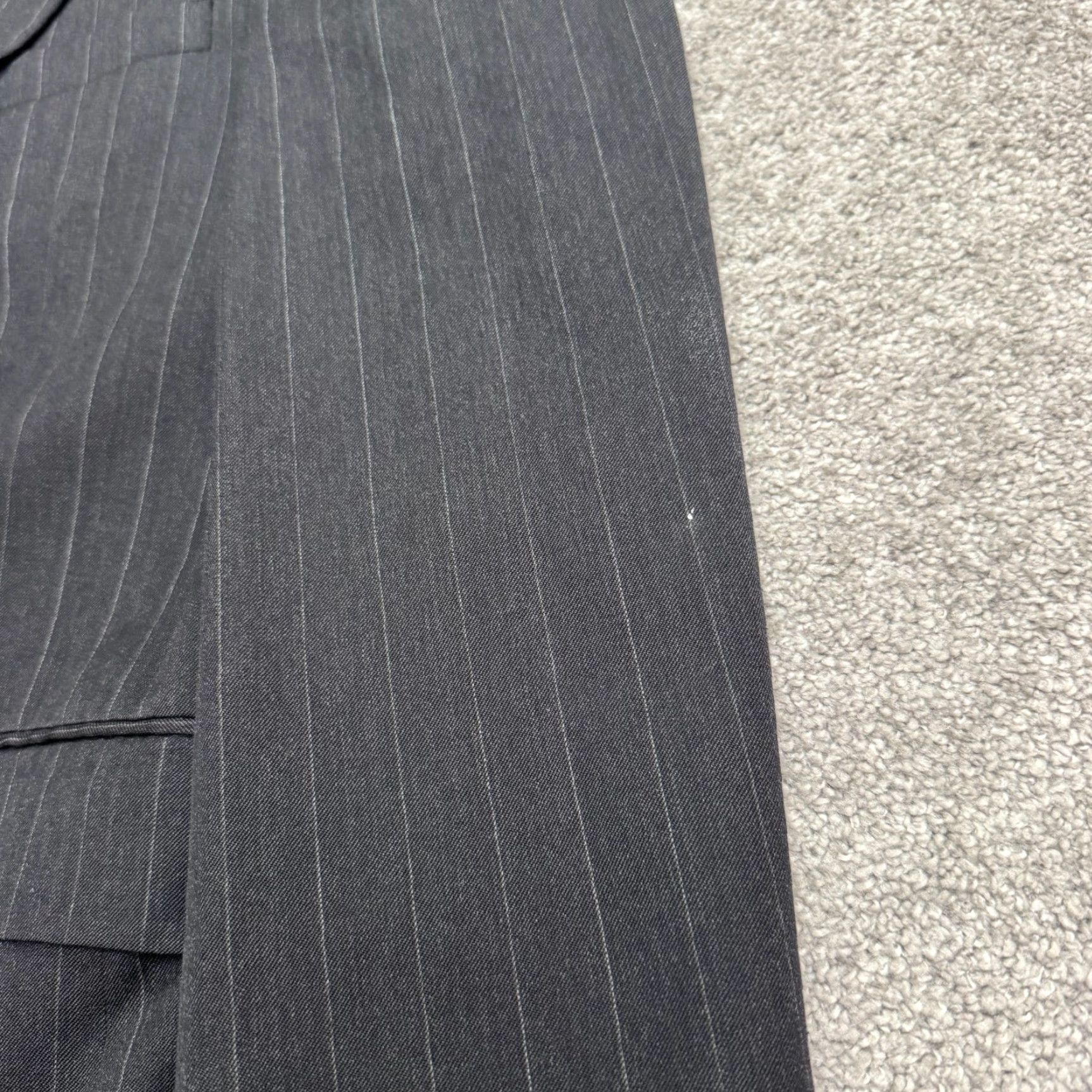 Vintage Botany 500 Couture Wool Blend Suit Blazer Jacket Mens 41R Gray Striped Classic Blazer Wool Blend Botany 500 Mens 41R Gray Striped Classic Size 42R - 4 Thumbnail