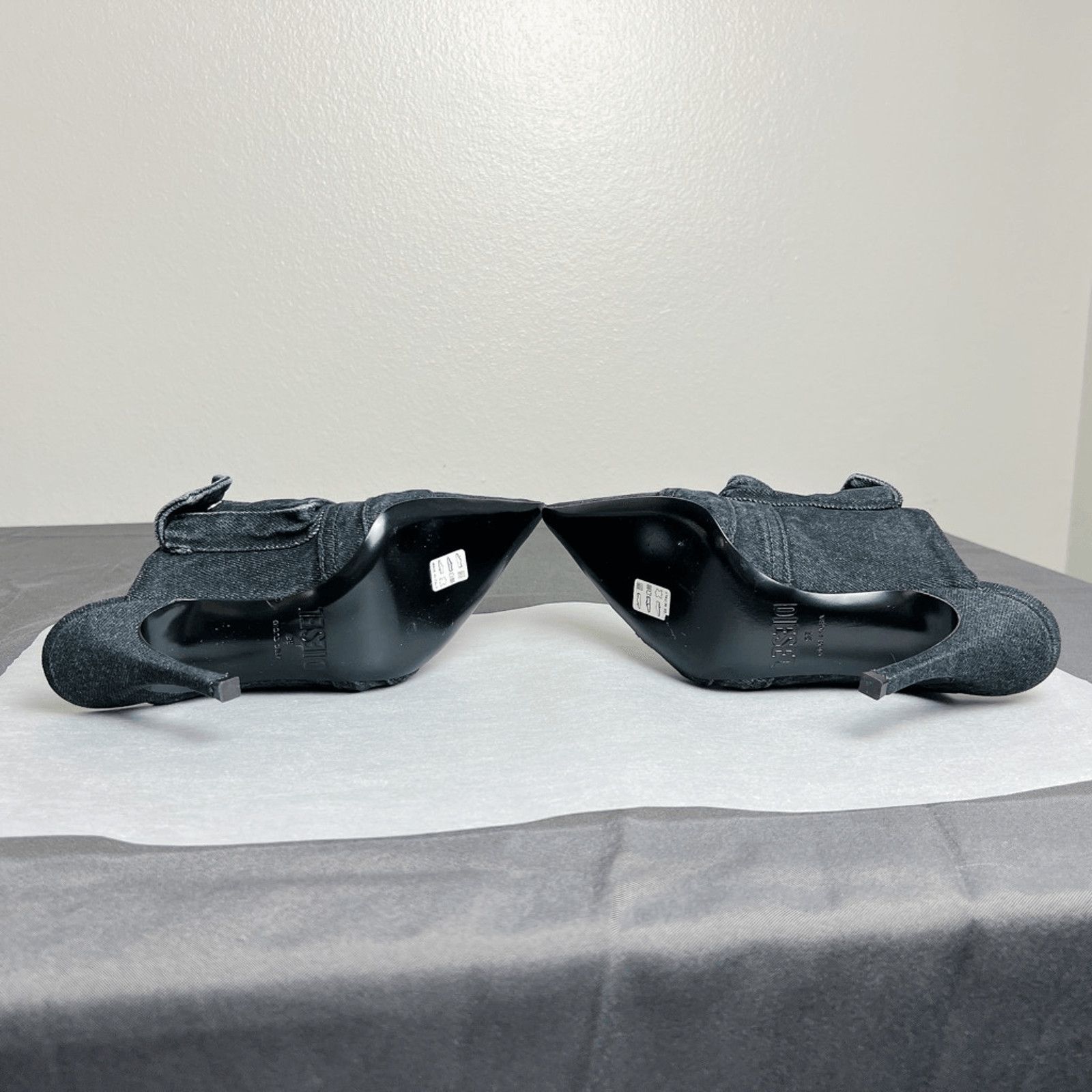 Diesel NWOT Diesel D-Venus Pocket Ml Denim Mule Size US 7.5 / IT 37.5 - 11 Thumbnail