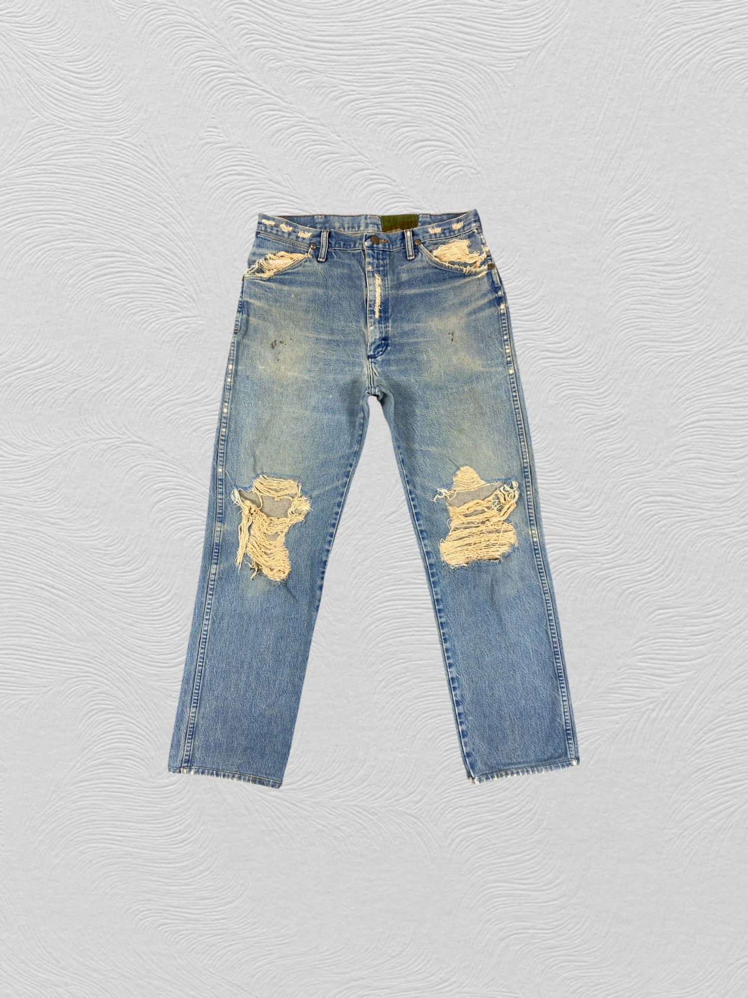 Japanese Brand Distressed Blue Vintage Wrangler Jeans 32x28.5 Denim- JN3525 Size US 32 / EU 48 - 1 Thumbnail