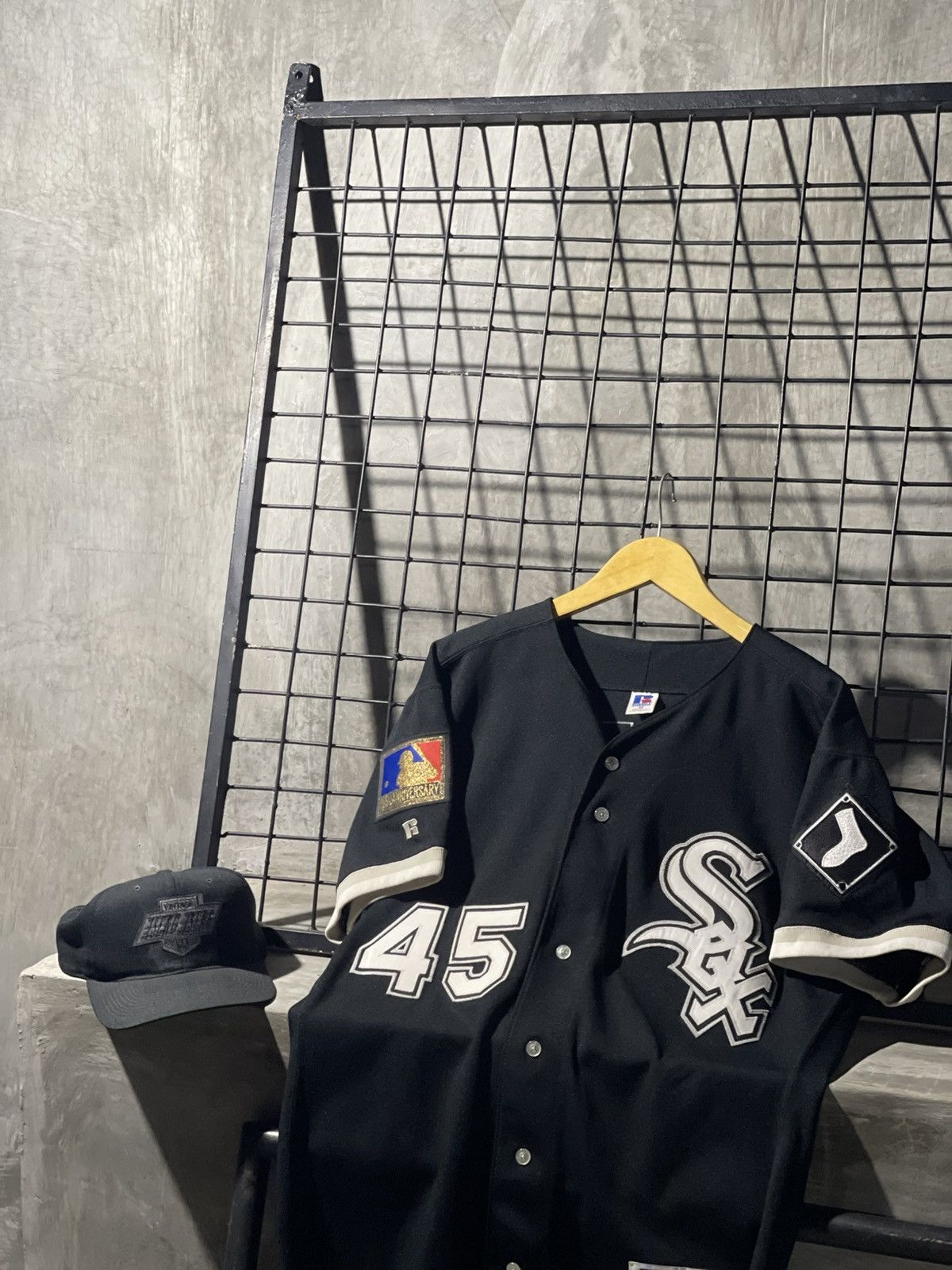 Russell Athletic JERSEY MLB WHITESOX ANNIVERSARY 100th MICHAEL JORDAN Size US M / EU 48-50 / 2 - 1 Thumbnail