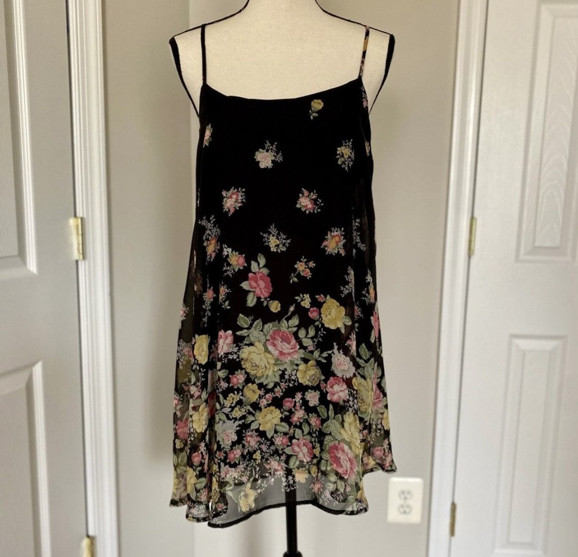 Forever 21 FOREVER 21 MINI FLORAL SLIP DRESS CUTOUT BACK Size L / US 10 / IT 46 - 1 Thumbnail