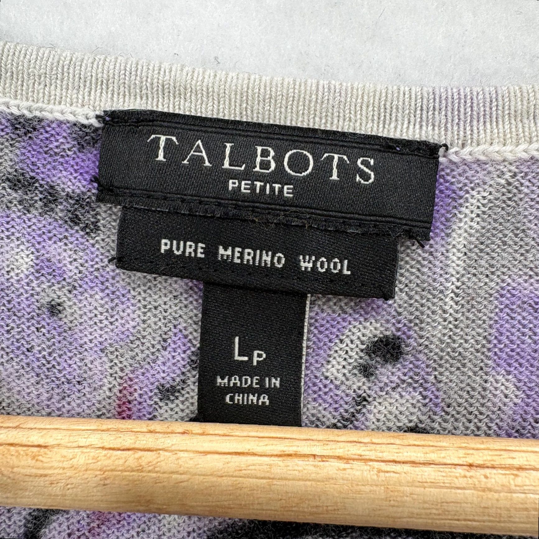 Talbots Talbots Sweater Womens PL Purple 100% Merino Wool Paisley Print Scoop Neck Knit Size L / US 10 / IT 46 - 4 Thumbnail