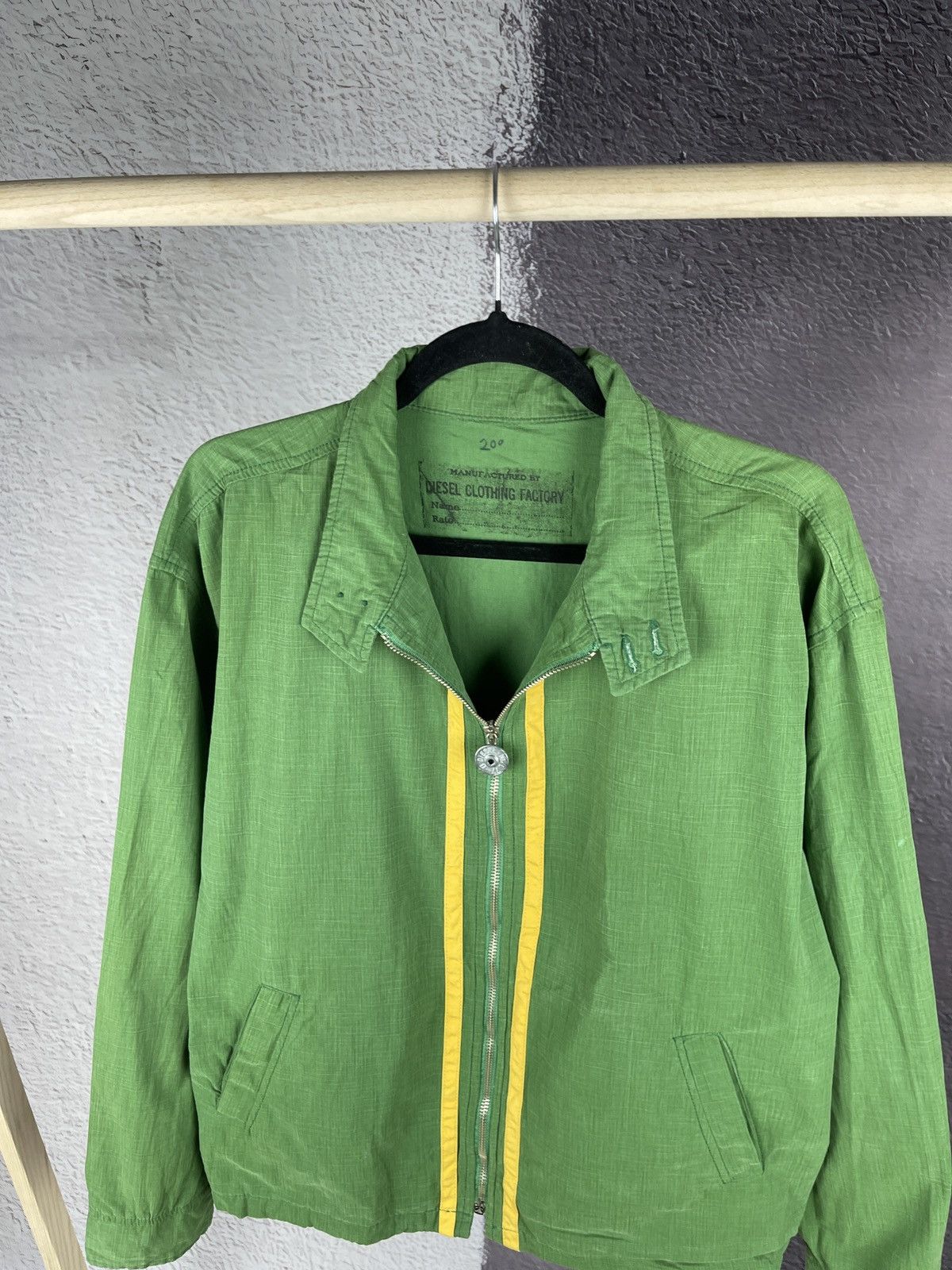 Diesel Diesel vintage made in Italy green yellow bomber jacket Size US L / EU 52-54 / 3 - 10 Thumbnail