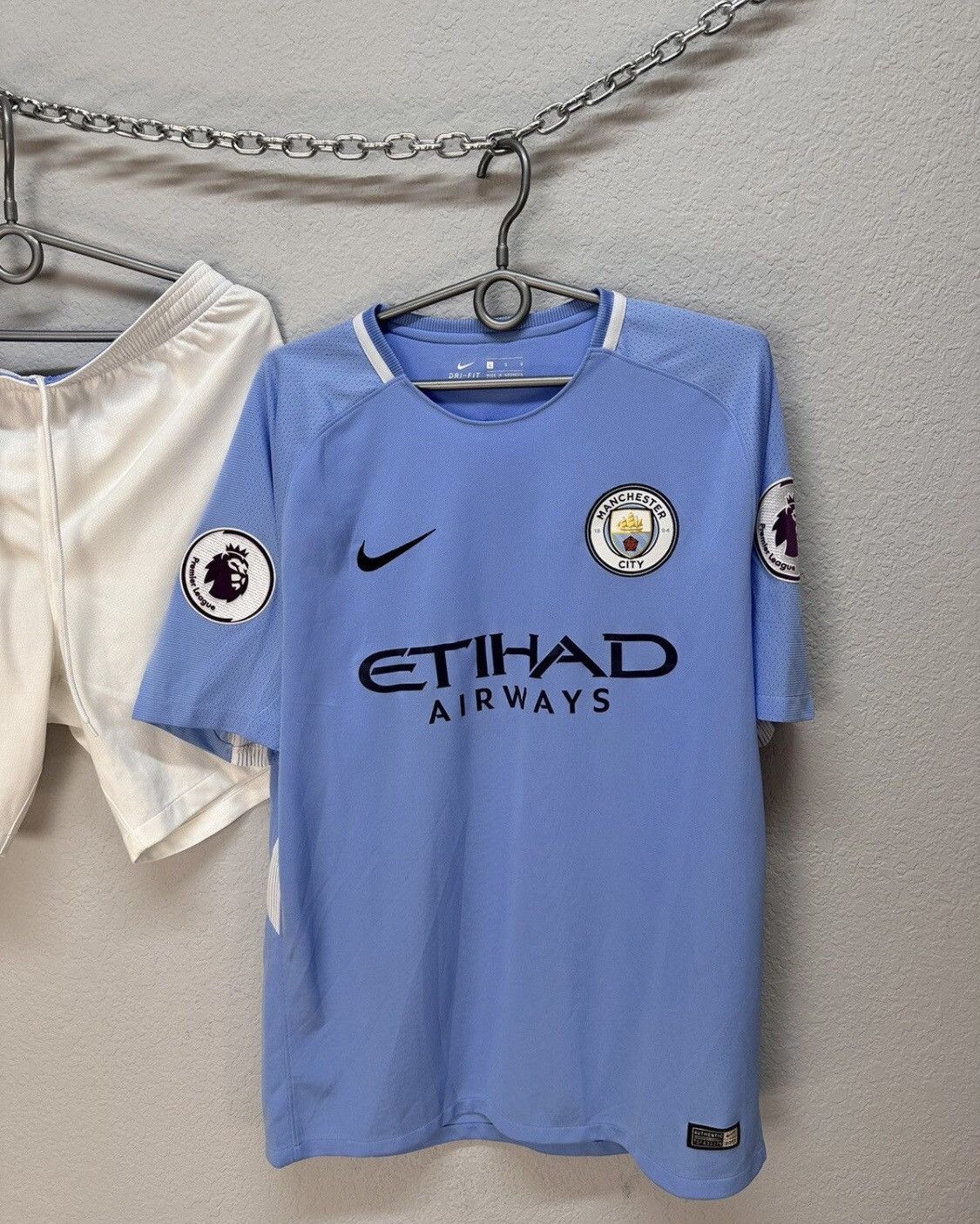 Vintage Nike Vintage Manchester City Sterling 2017 Suits Blockcore Size US L / EU 52-54 / 3 - 3 Thumbnail