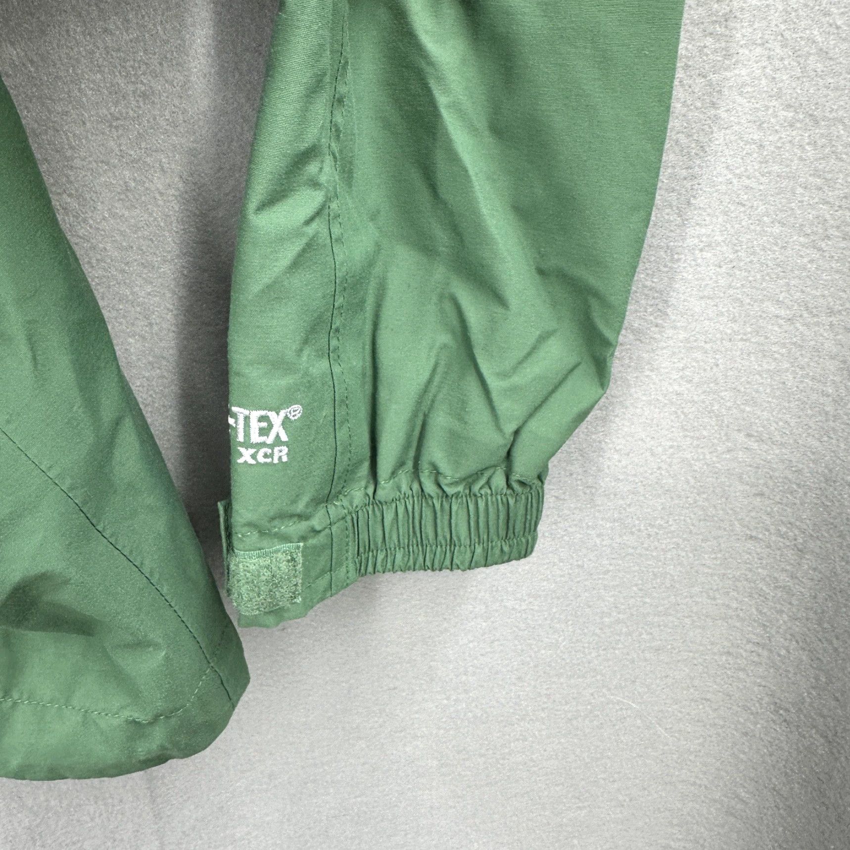 Eastern Mountain Sports EMS Eastern Mountain Jacket Womens XS Waterproof Shell Winter Hood Rain Coat Size XS / US 0-2 / IT 36-38 - 7 Thumbnail