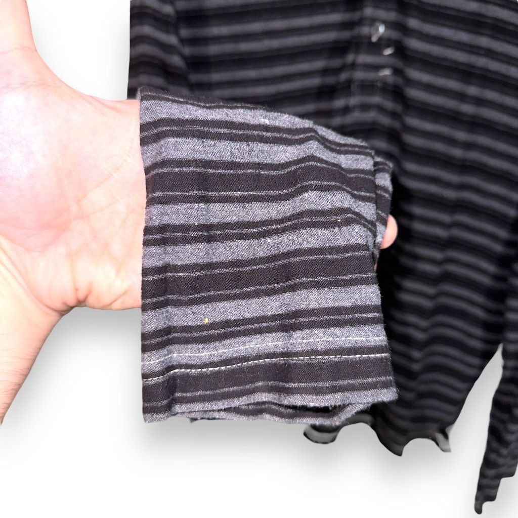 Billy Reid Billy Reid Black & White 3 Button Henley Shirt Size XL Size US XL / EU 56 / 4 - 5 Thumbnail