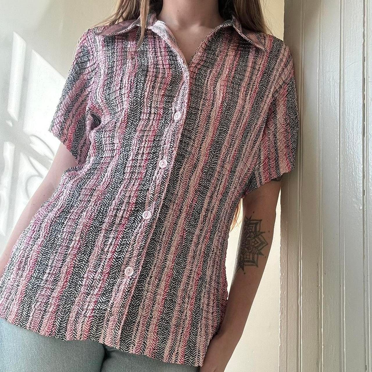 Vintage Vintage Casual Corner Pink Button Down Shirt Medium 90s Y2K Size M / US 6-8 / IT 42-44 - 1 Thumbnail