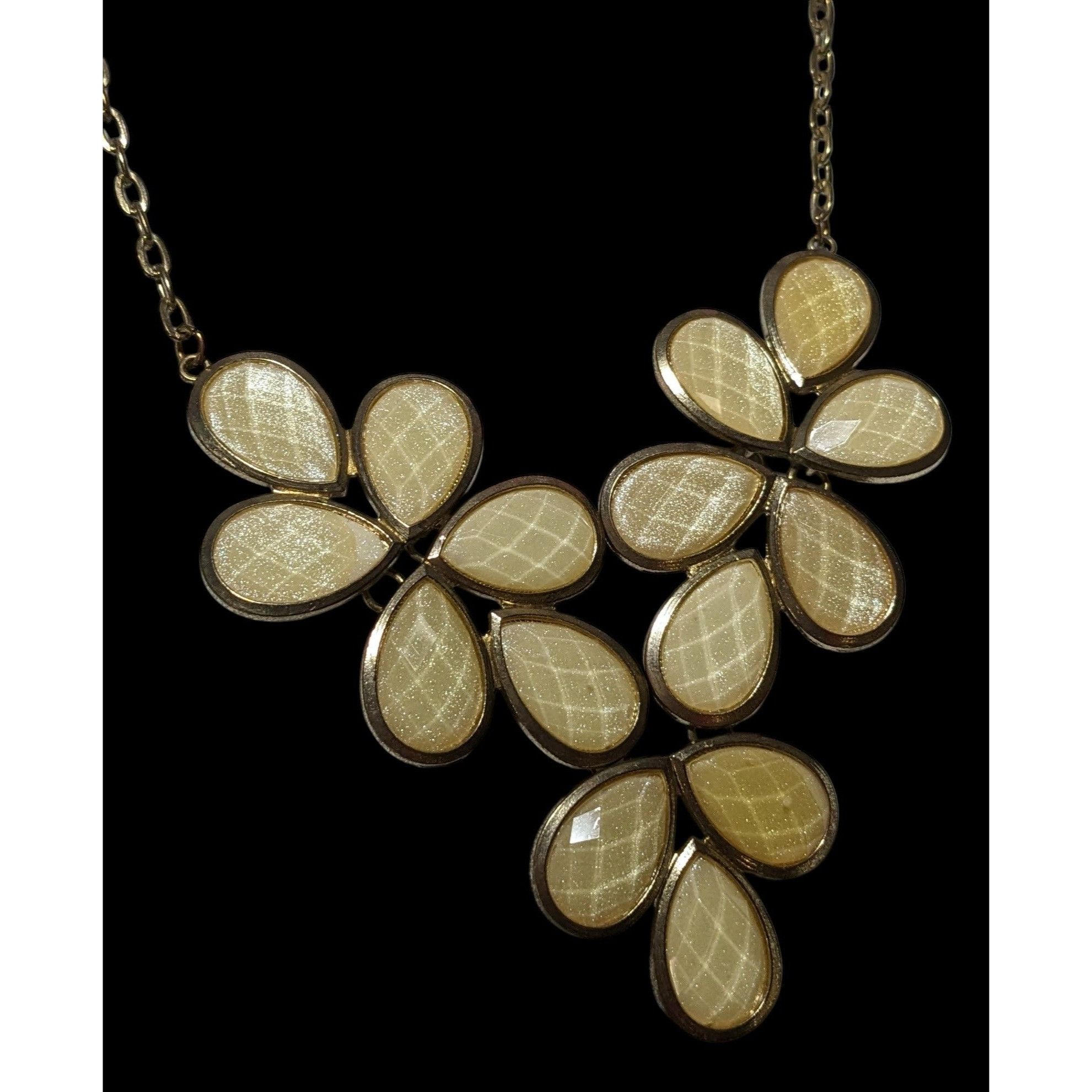 Other Vintage Yellow Floral Shimmer Statement Necklace Size ONE SIZE - 3 Thumbnail