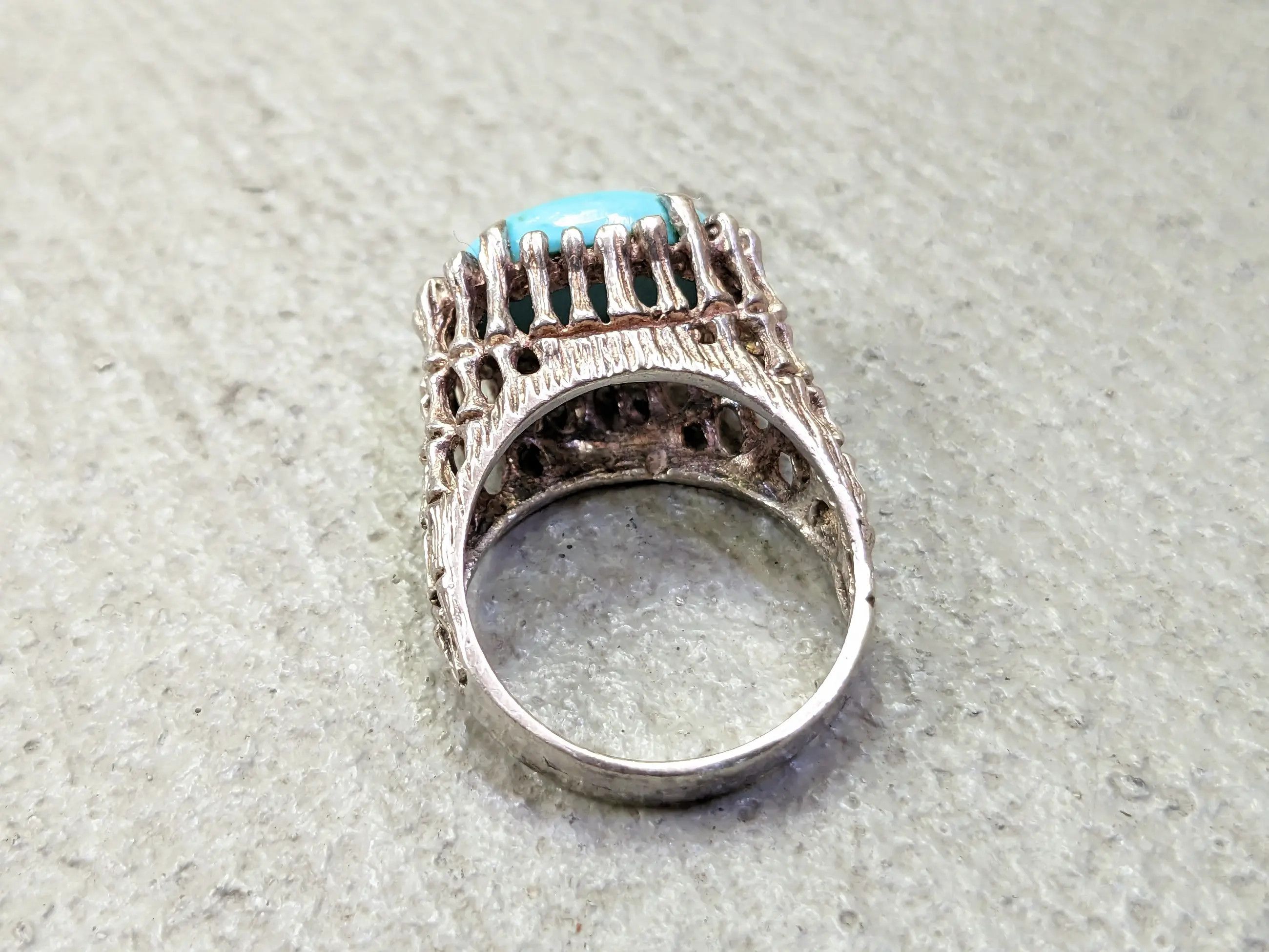 Jewelry Vintage Sterling Silver Ring Green Turquoise Oval 7.5 Brutal Size ONE SIZE - 7 Thumbnail