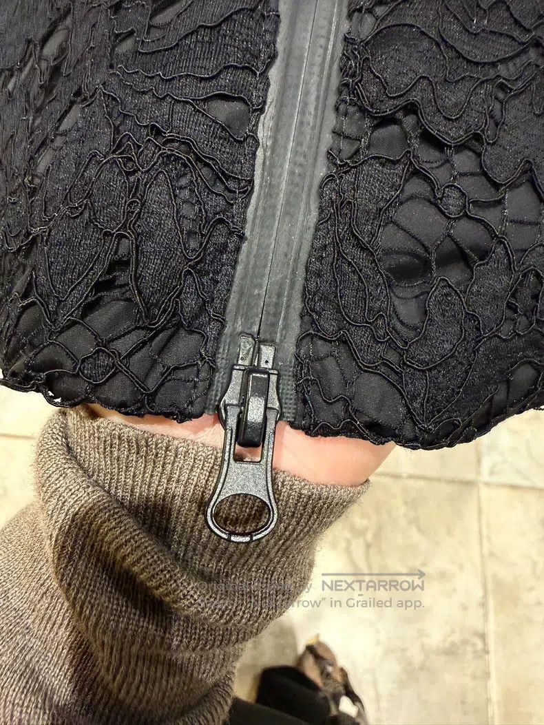 Valentino Valentino Black lace down jacket Size S / US 4 / IT 40 - 3 Thumbnail