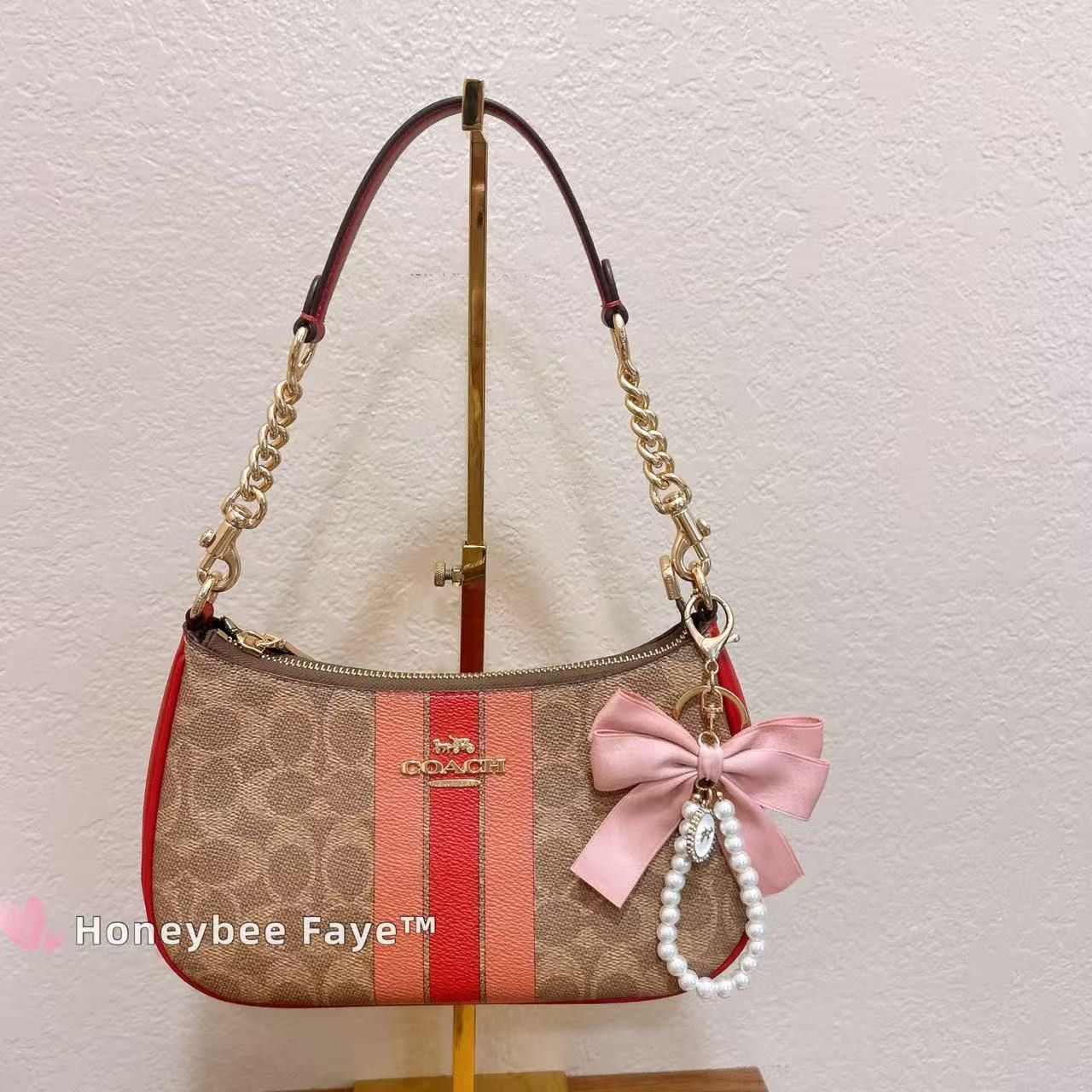 Coach Teri Shoulder Bag In Signature Canvas With Stripe CAL81 Size ONE SIZE - 1 Thumbnail