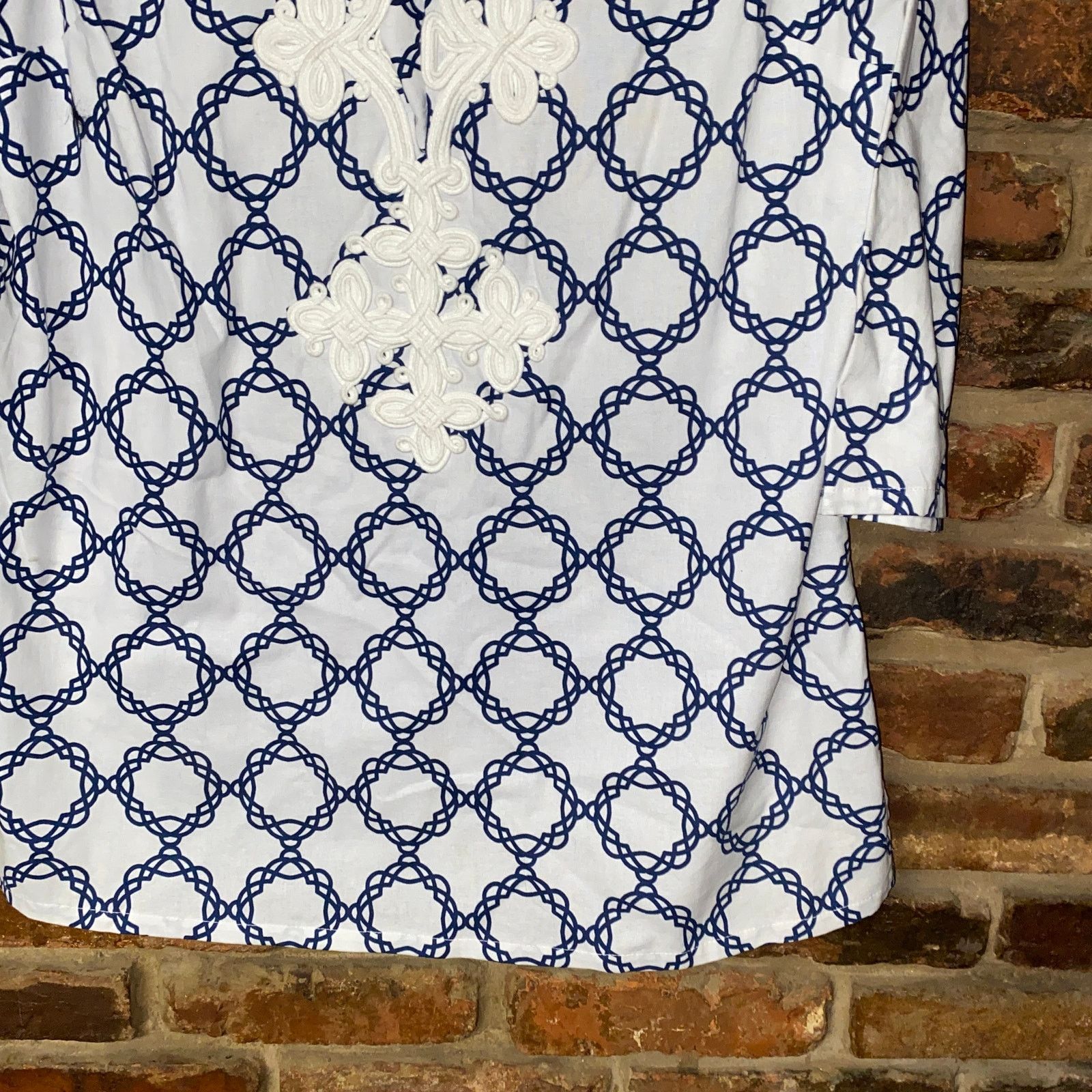 Basic Editions Basic Editions White Blue Embroidered 3/4 Sleeve Top Small Size S / US 4 / IT 40 - 3 Thumbnail