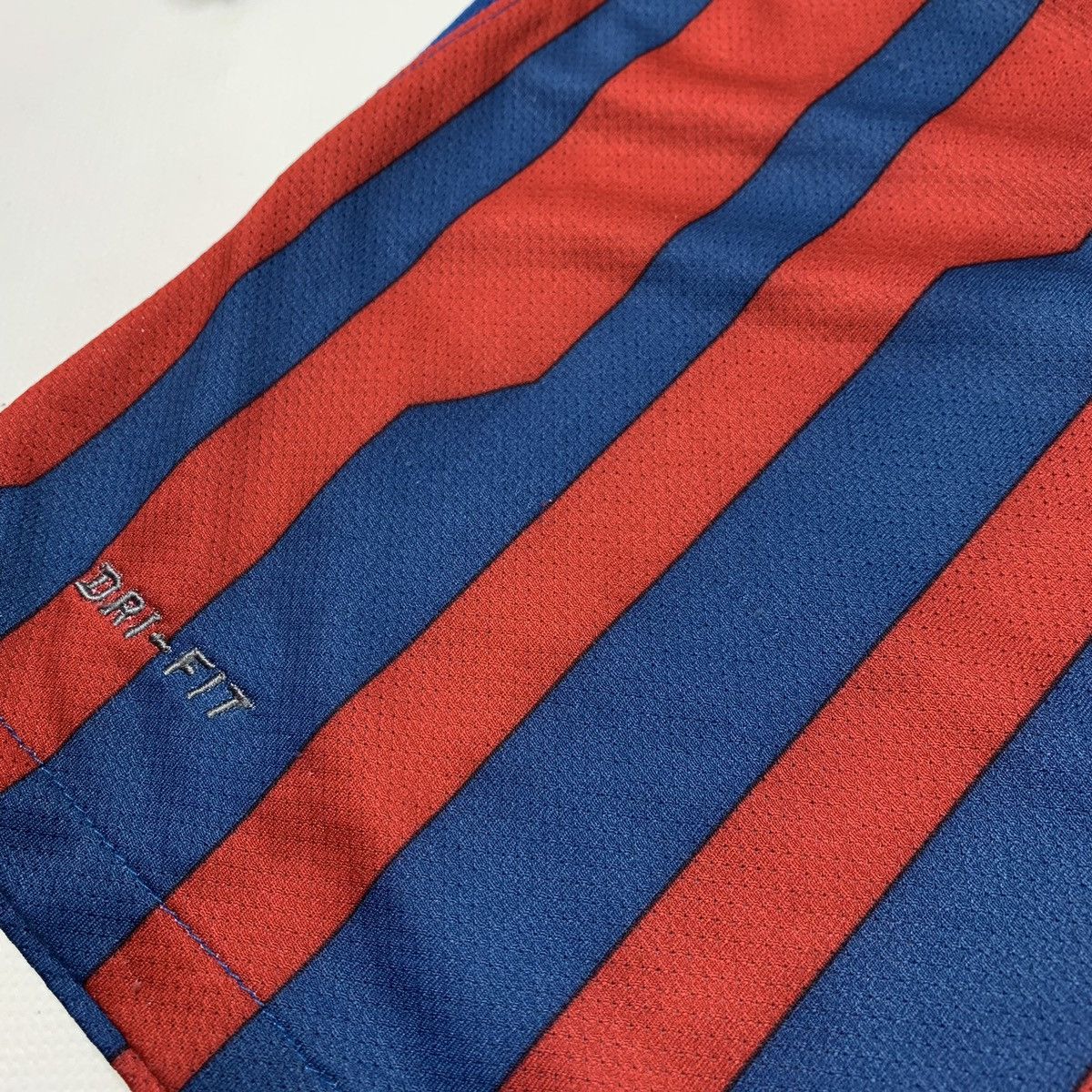 Nike Nike Soccer Jersey Barcelona 2011/12 T-Shirt Fabregas 4 Size US M / EU 48-50 / 2 - 8 Thumbnail