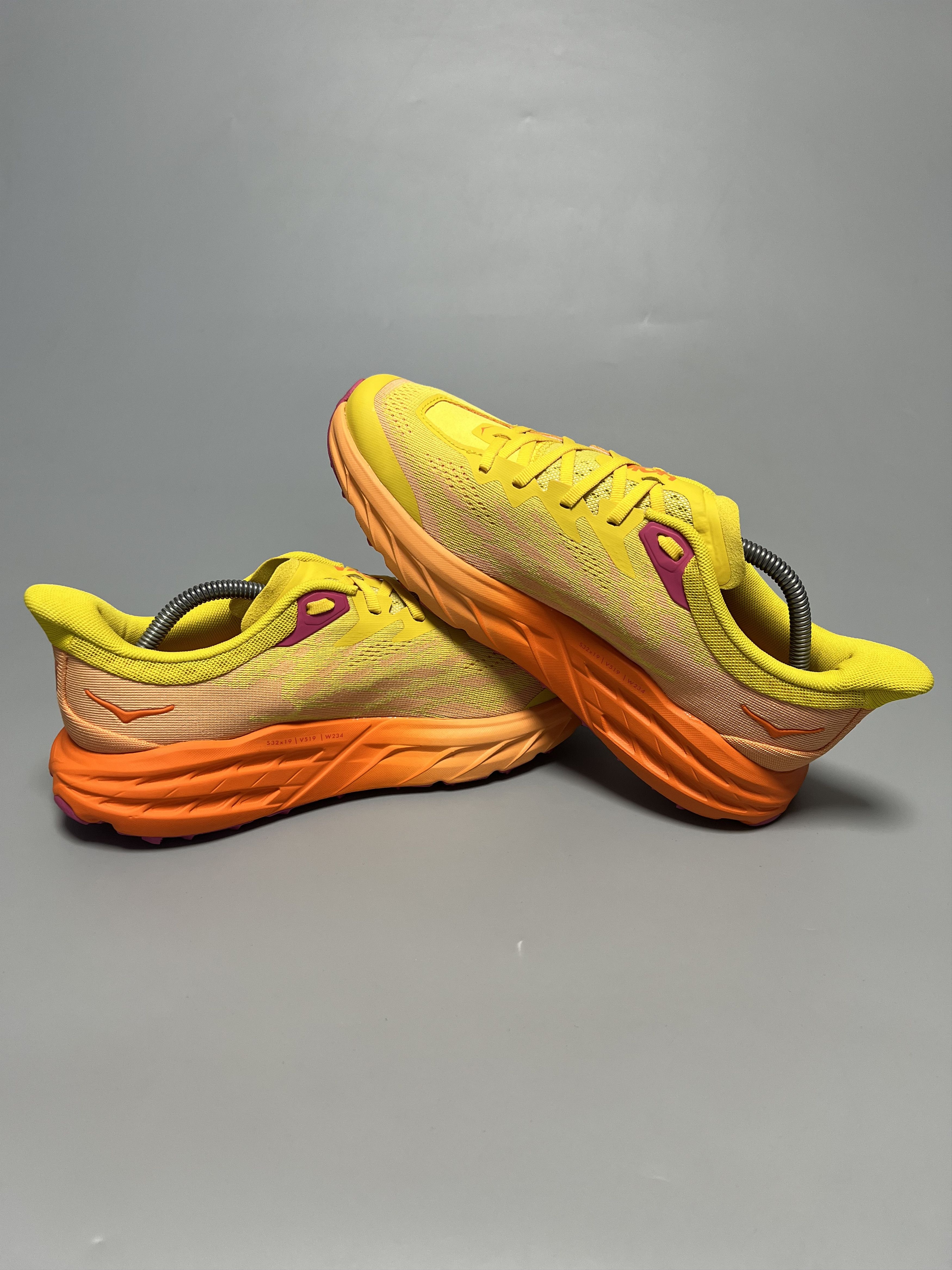 Hoka 9.5B Hoka One One Speedgoat 5 Trail Running Shoes Size US 9.5 / IT 39.5 - 5 Thumbnail