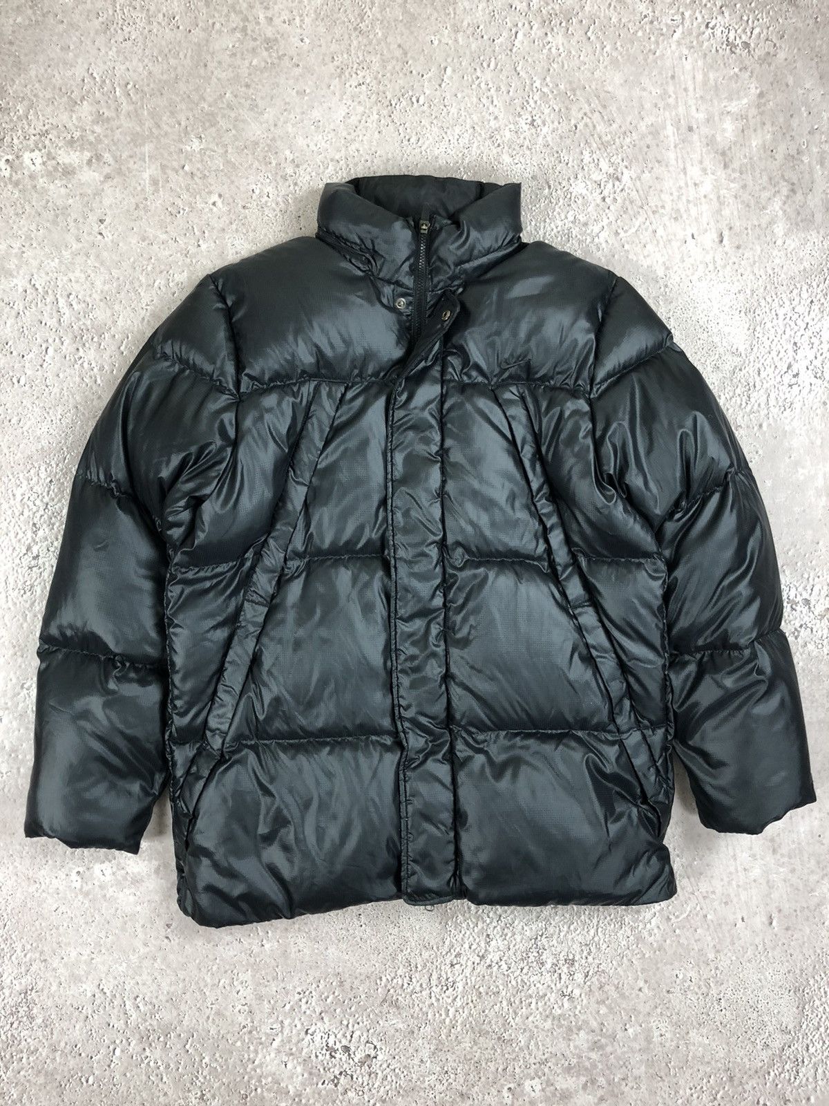 image of Nike Vintage Down Jacket Puffer in Black, Men's (Size Large)