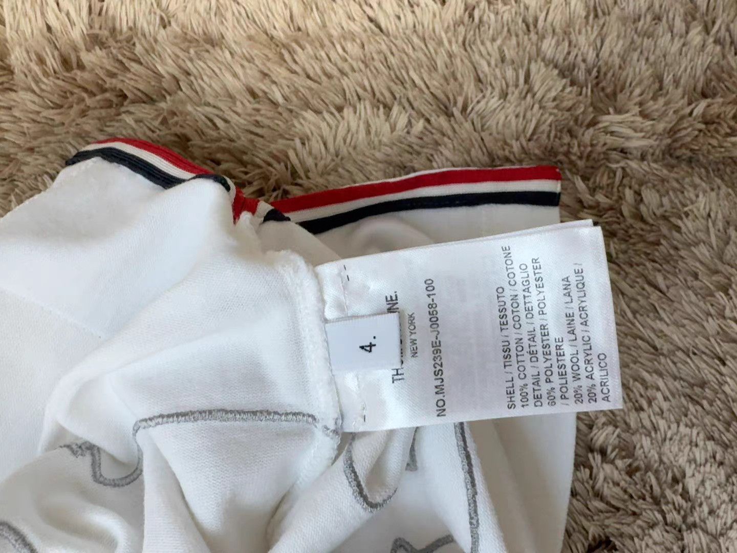 Thom Browne Thom Browne Hector Dog Short Sleeve T-Shirt K13 Size US L / EU 52-54 / 3 - 3 Thumbnail