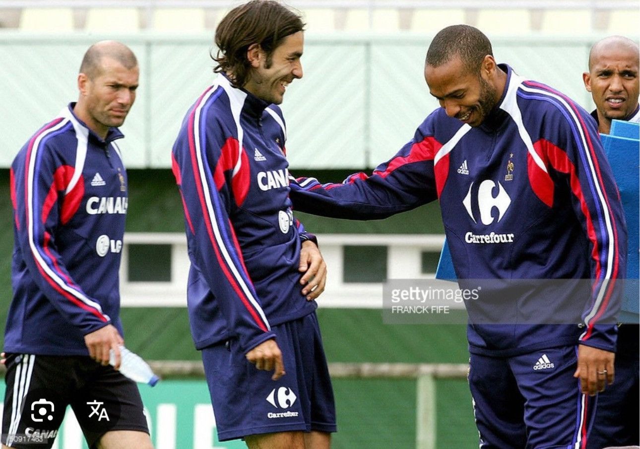 Adidas France Euro2004 training set Size US M / EU 48-50 / 2 - 10 Thumbnail