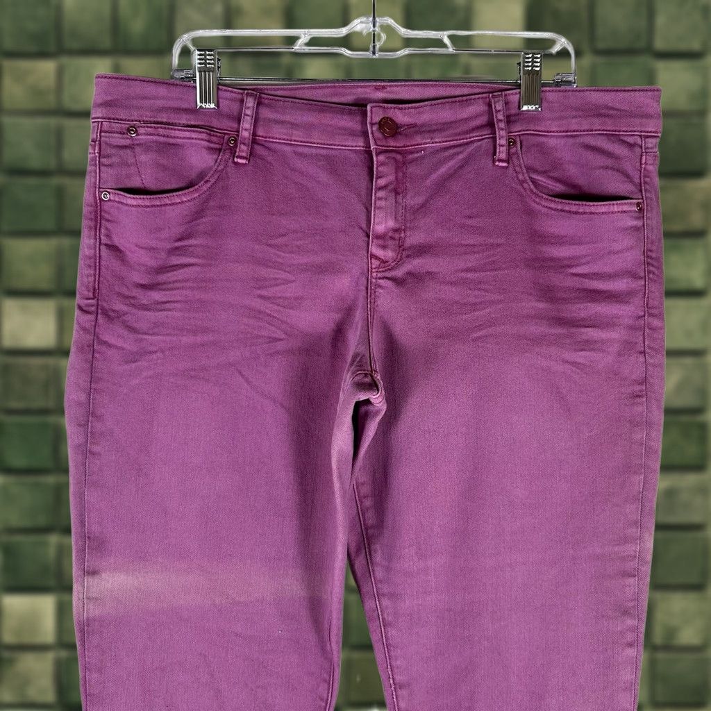 Gap Gap 1969 Always Skinny Jeans Womens 33/16R Pink Denim Mid Rise 5-Pocket Distressed Look, Vintage? No, Flawed Size 24" / US 00 / IT 34 - 1 Thumbnail