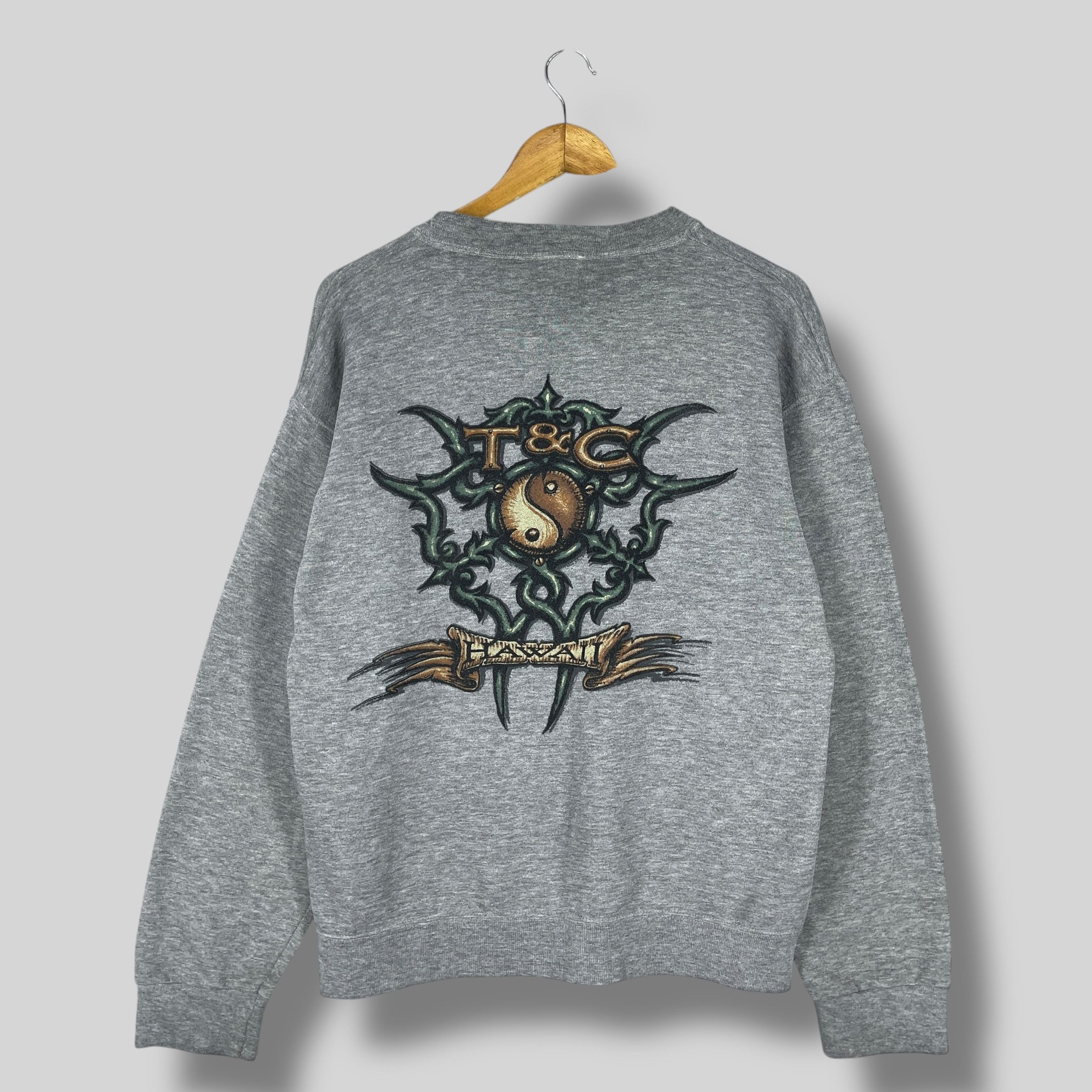 Vintage Vintage 90s T&C Surf Back Hit Distressed Sweatshirt Size US M / EU 48-50 / 2 - 1 Thumbnail