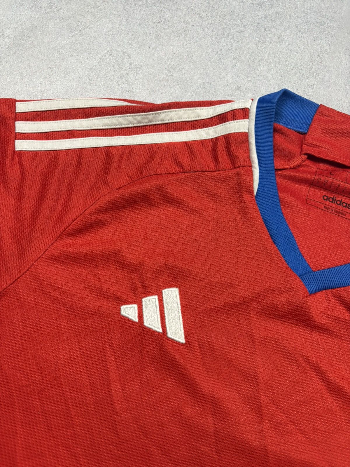 Adidas Adidas Chile National Team 2023/2024 Home Soccer Jersey Kit Size US L / EU 52-54 / 3 - 8 Thumbnail