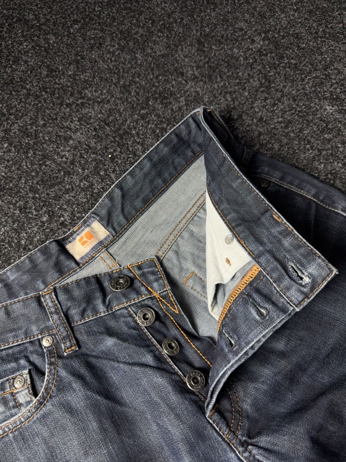 Hugo Boss Luxury 00s Y2K Hugo Boss Regular Fit Retro Style Size US 33 - 9 Thumbnail