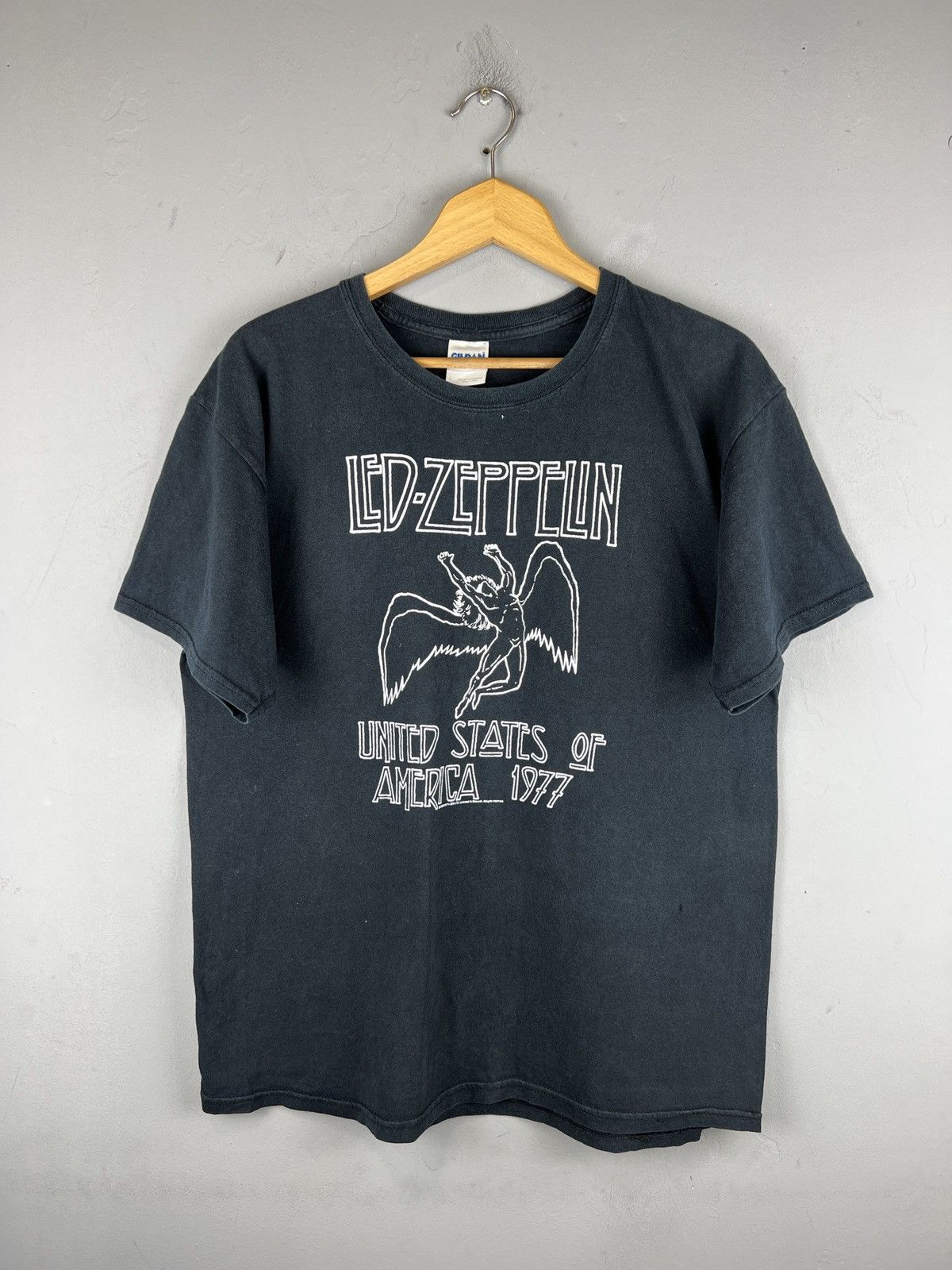 Band Tees Vintage 2008s Led Zeppelin USA 1977 tour tee y2k Size US L / EU 52-54 / 3 - 1 Thumbnail