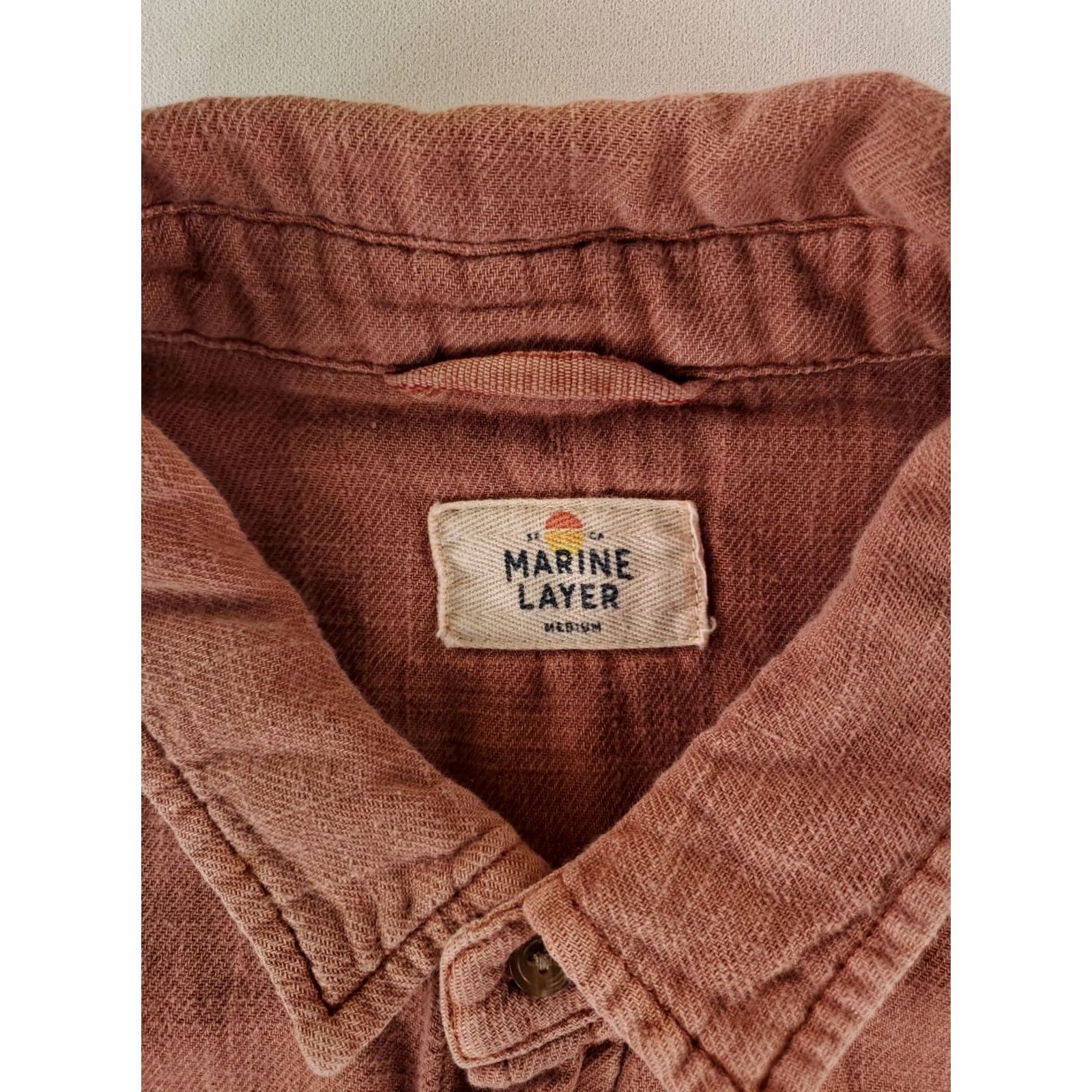 Marine Layer Marine Layer Shirt Button-Up Lightweight Cotton Red Clay Mens M Size US M / EU 48-50 / 2 - 2 Thumbnail