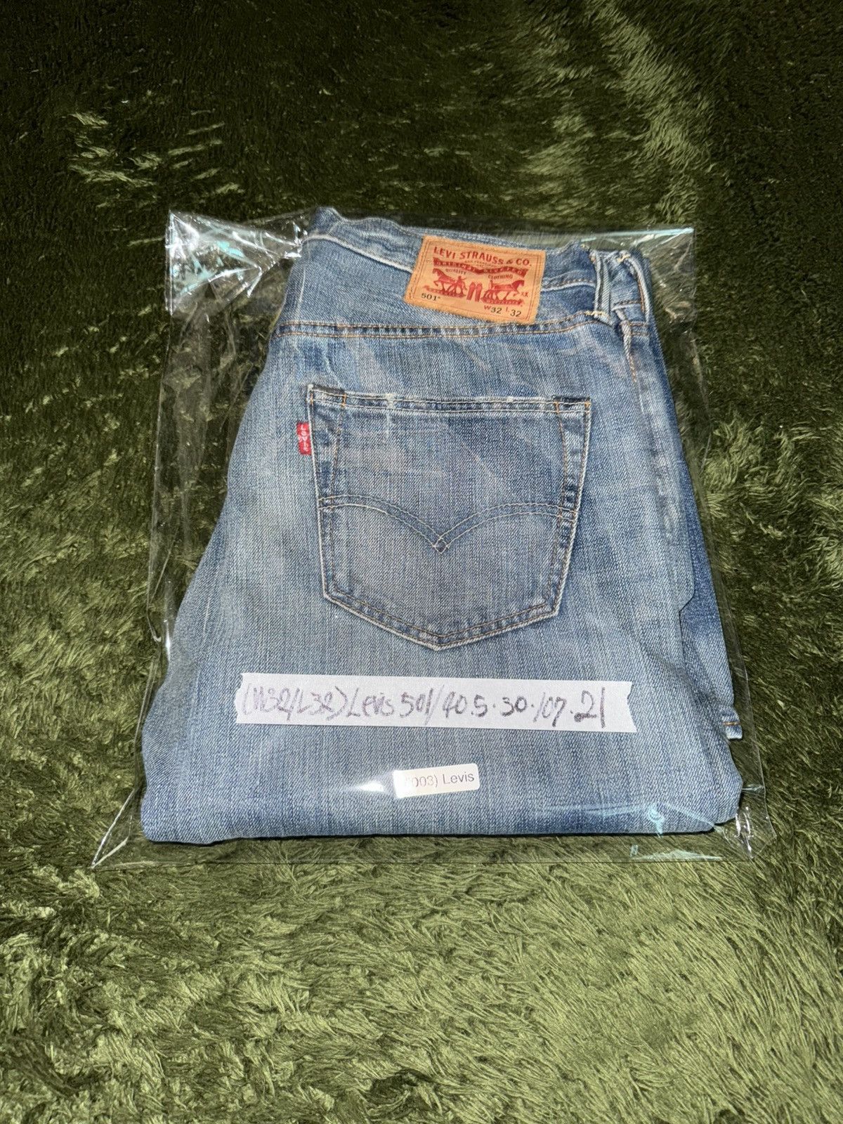 Levi's [W32/L32] 00s Levis 501 leather label washed denim pants Size US 32 / EU 48 - 13 Thumbnail