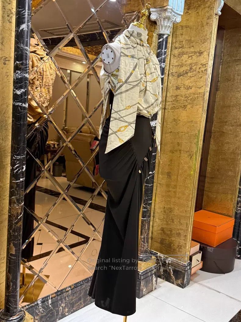 Versace Versace Medusa logo chain crystal rhinestone dress dress Size M / US 6-8 / IT 42-44 - 3 Thumbnail